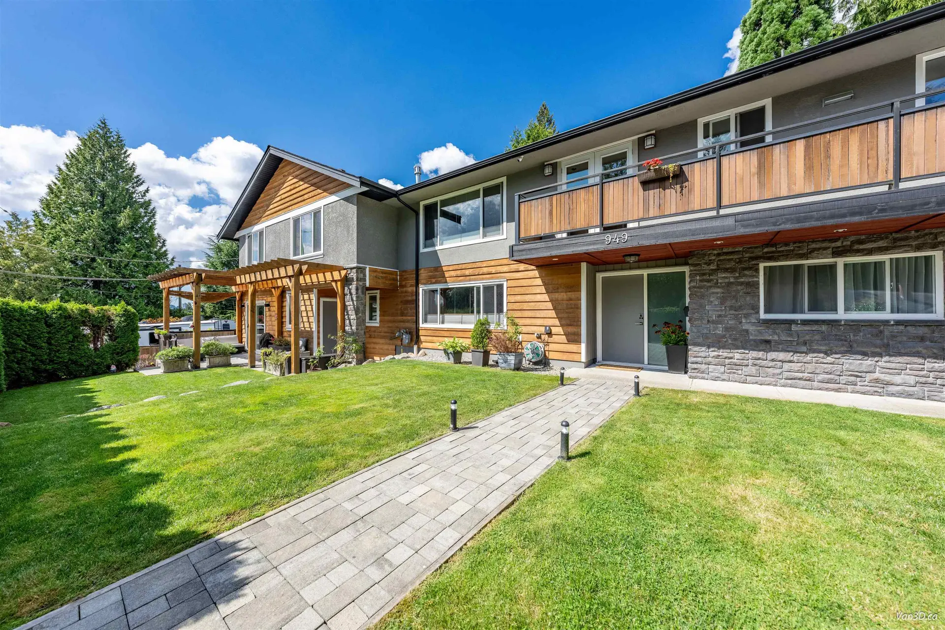 Property at 949 Hartford Place, North Vancouver, BC