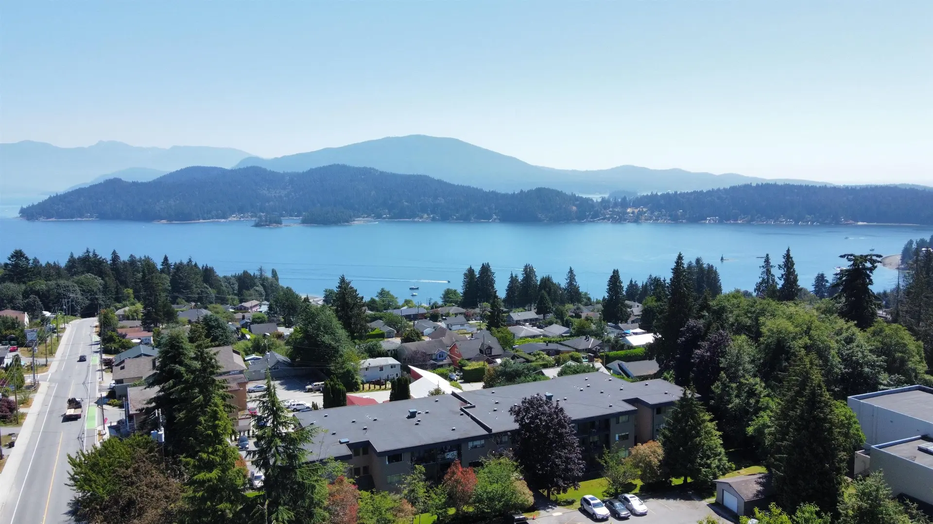 Property at 746 GIBSONS WAY, Gibsons, BC