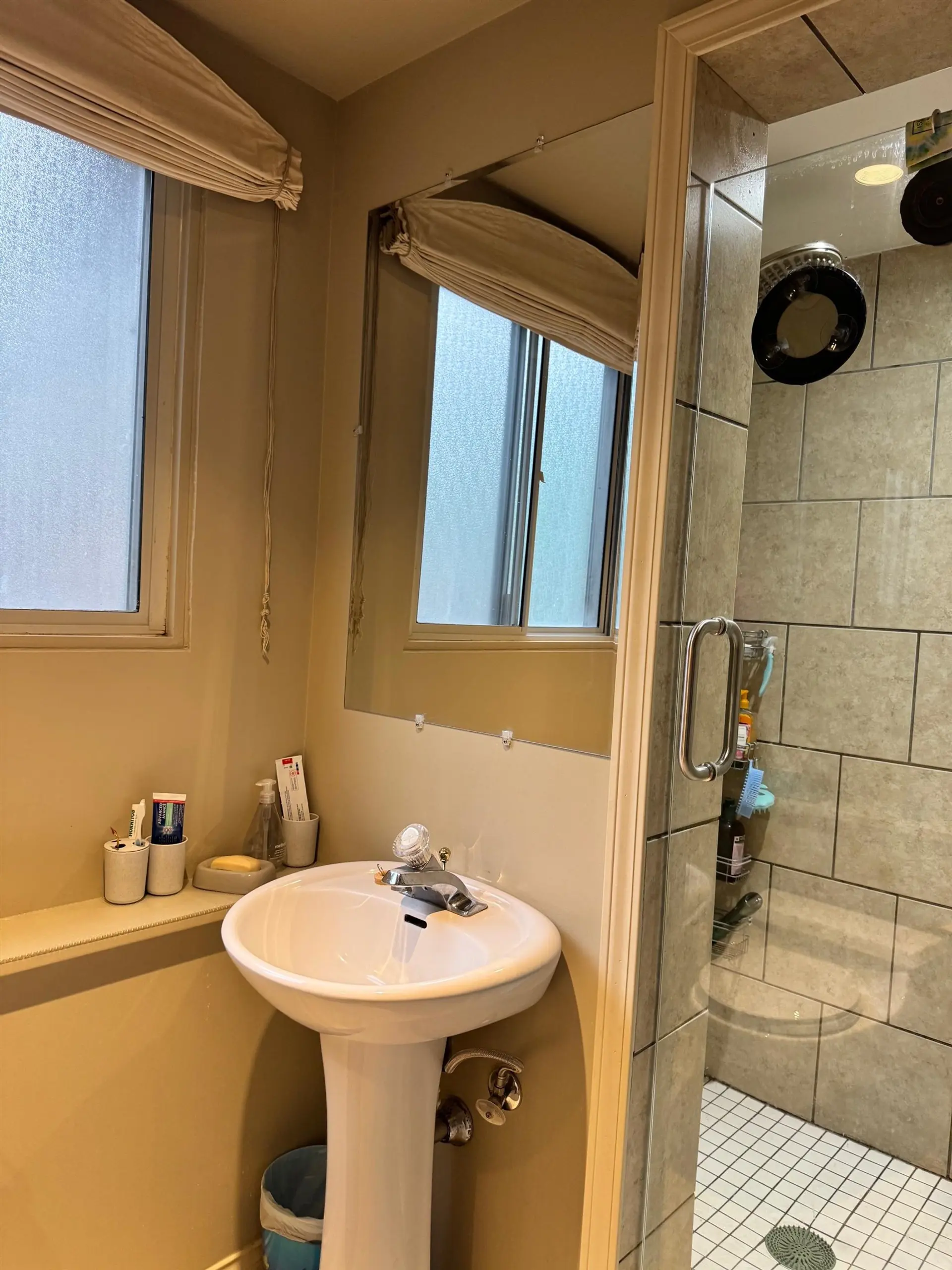 Property at 15980 THRIFT AVENUE, White Rock, BC