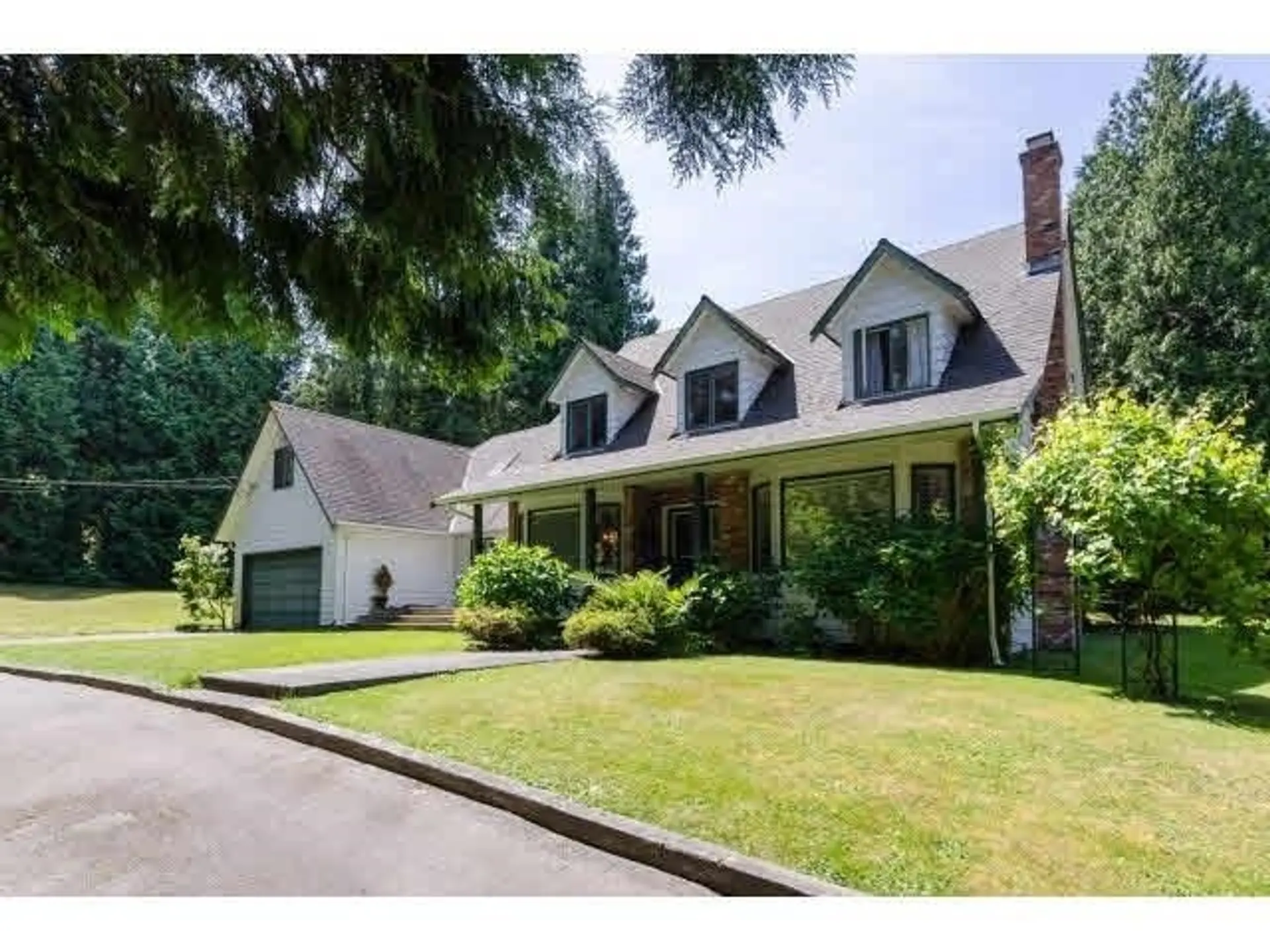 Property at 3035 BALSAM CRESCENT, Surrey, BC