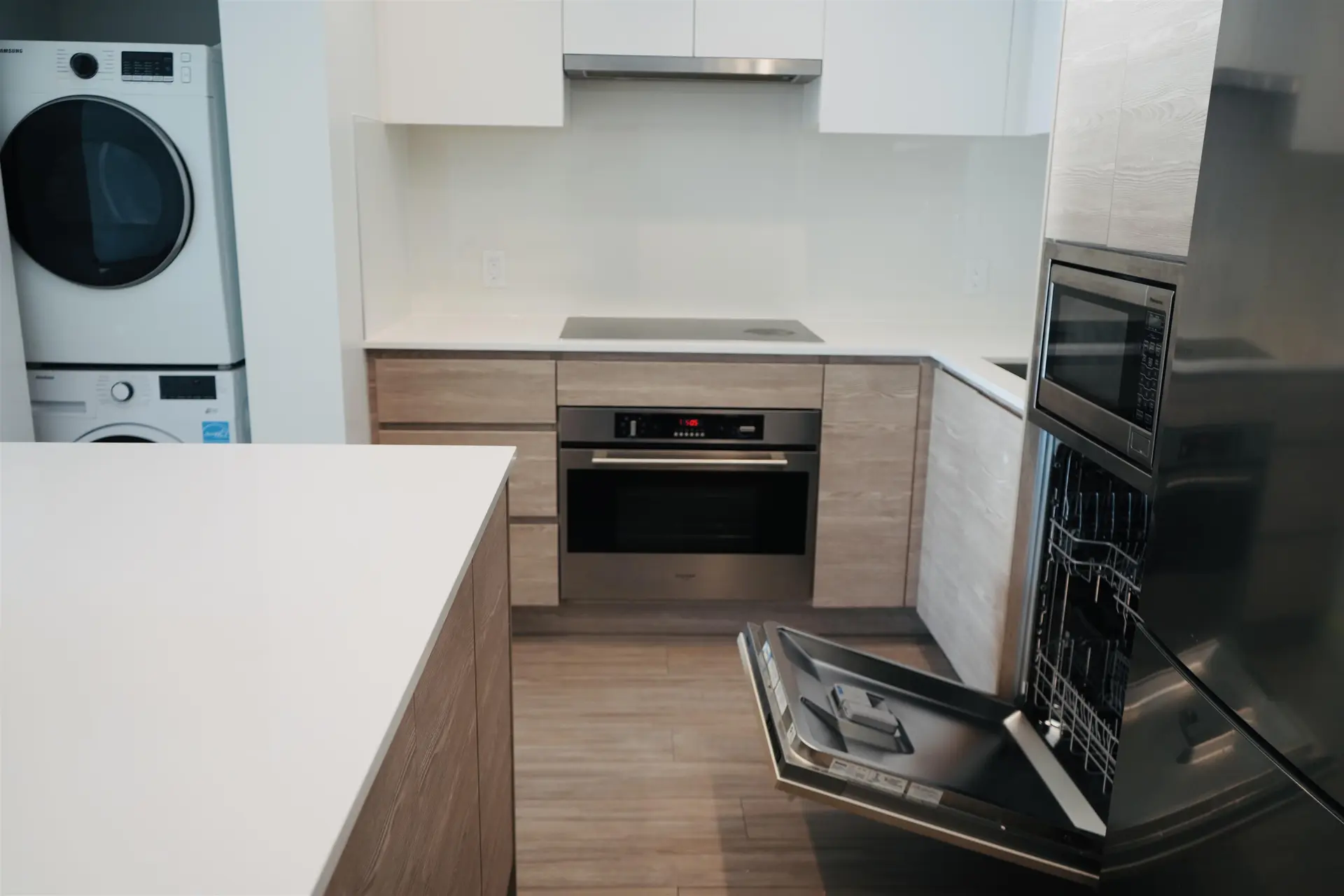 Property at #2710 13655 FRASER HIGHWAY, Surrey, BC