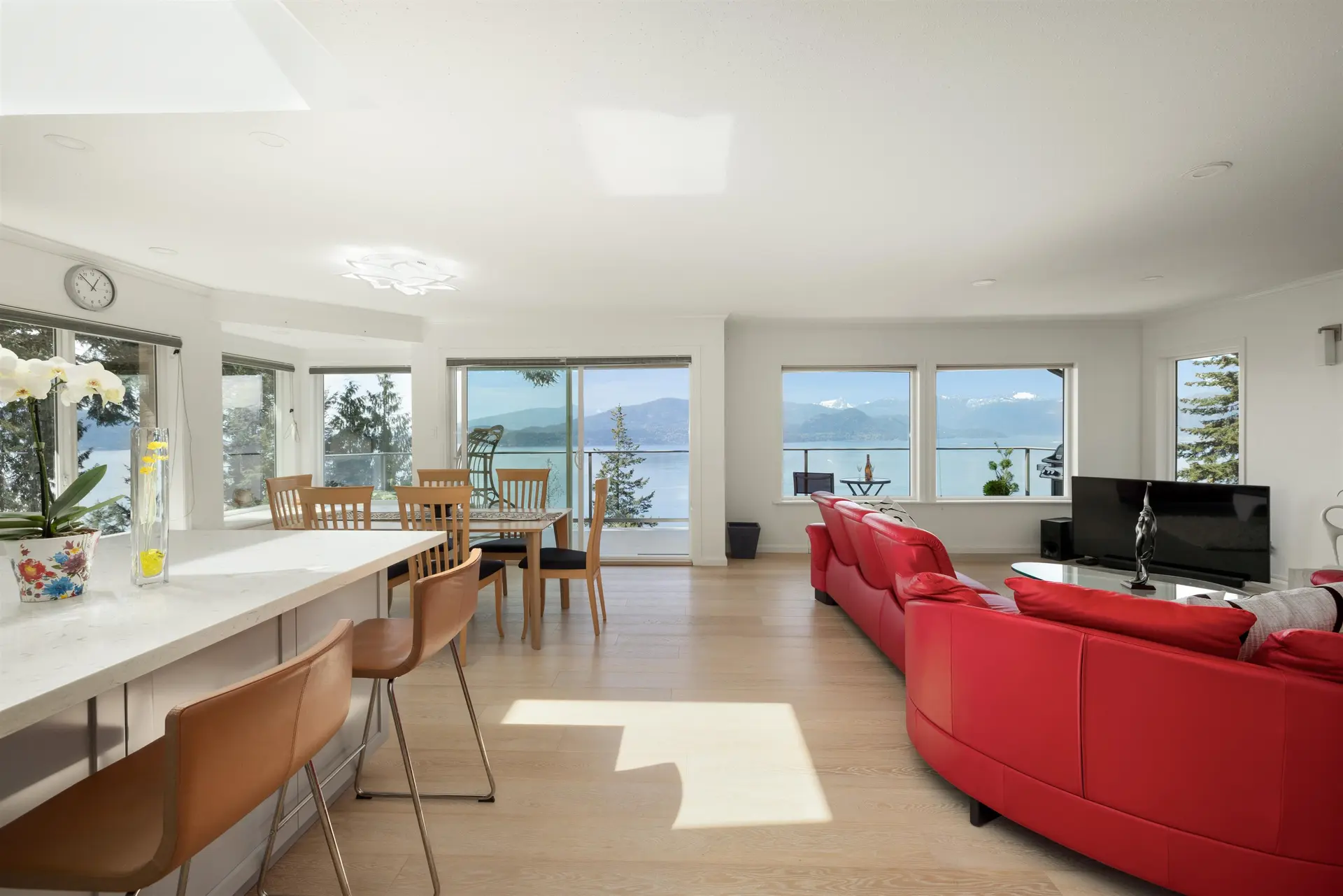 Property at 250 Kelvin Grove Way, Lions Bay, BC