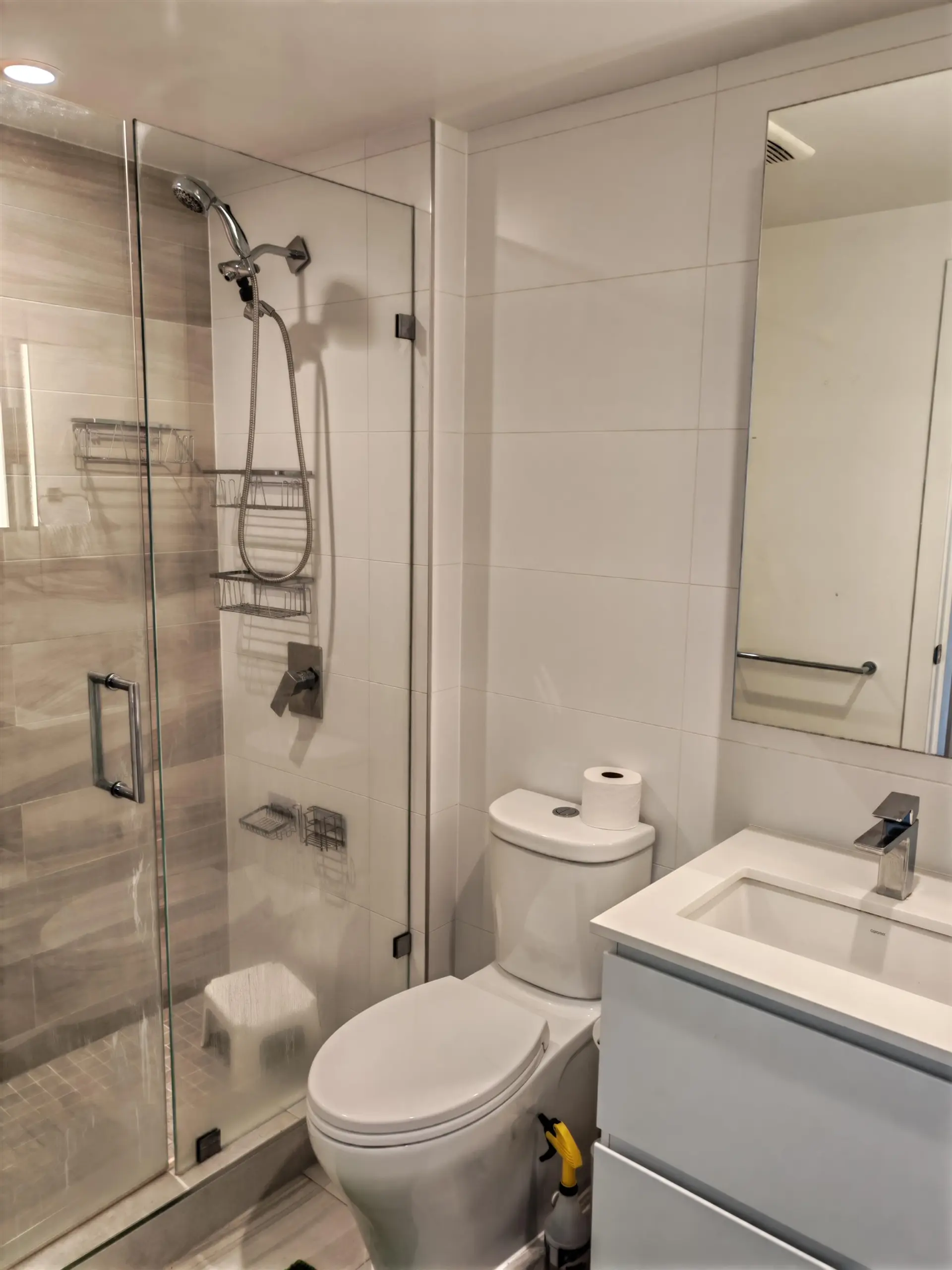 Property at #2609 13655 FRASER HIGHWAY, Surrey, BC