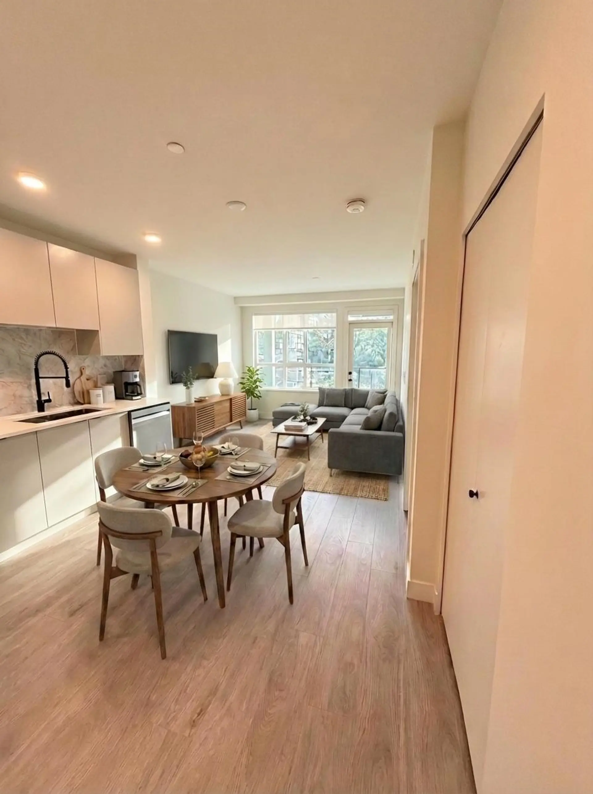 Property at #514 13238 105 AVENUE, Surrey, BC