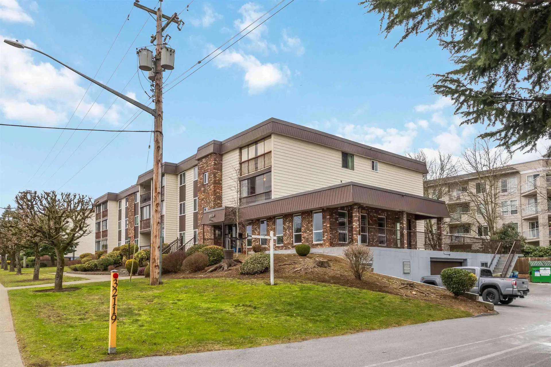 Property at #201 32119 OLD YALE ROAD, Abbotsford, BC