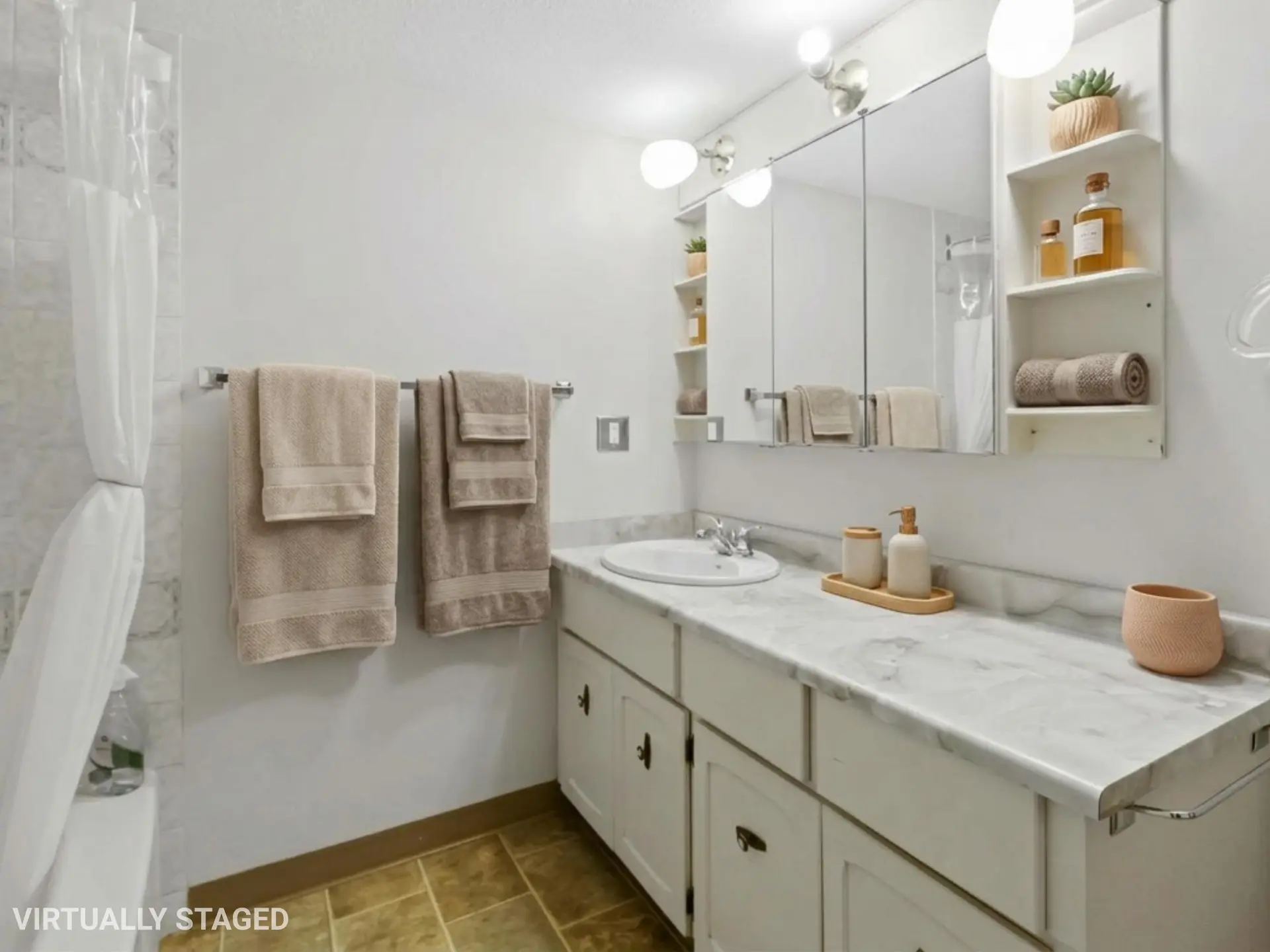 Property at #201 32119 OLD YALE ROAD, Abbotsford, BC