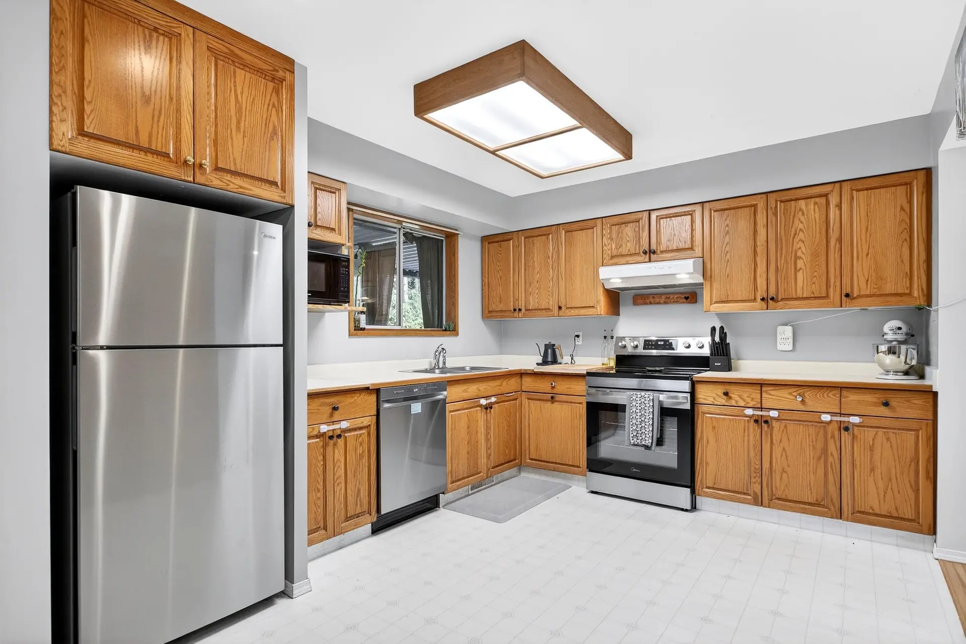 Property at 1167 LABURNUM AVENUE, Port Coquitlam, BC