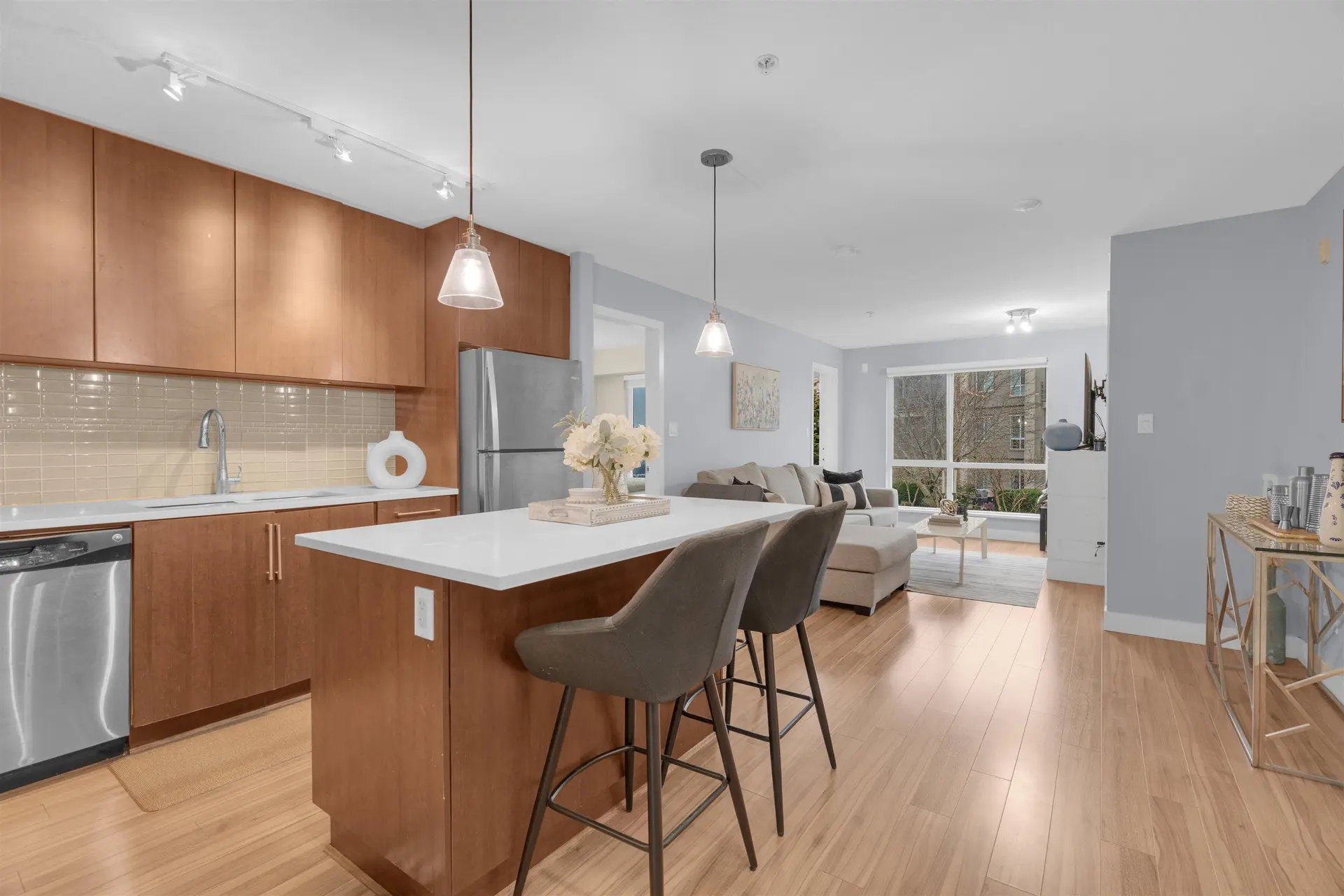 Property at #352 15850 26 AVENUE, Surrey, BC