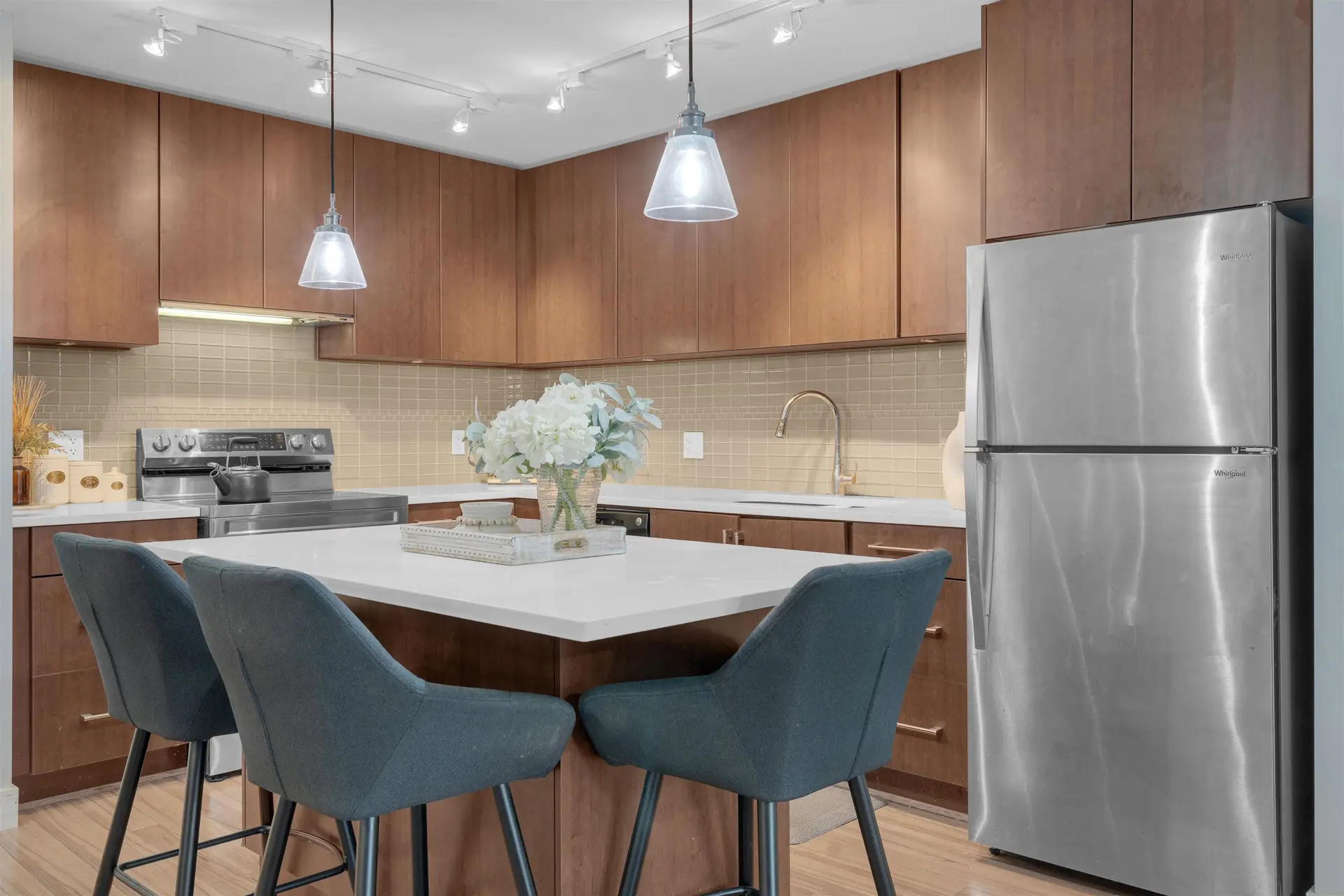 Property at #352 15850 26 AVENUE, Surrey, BC