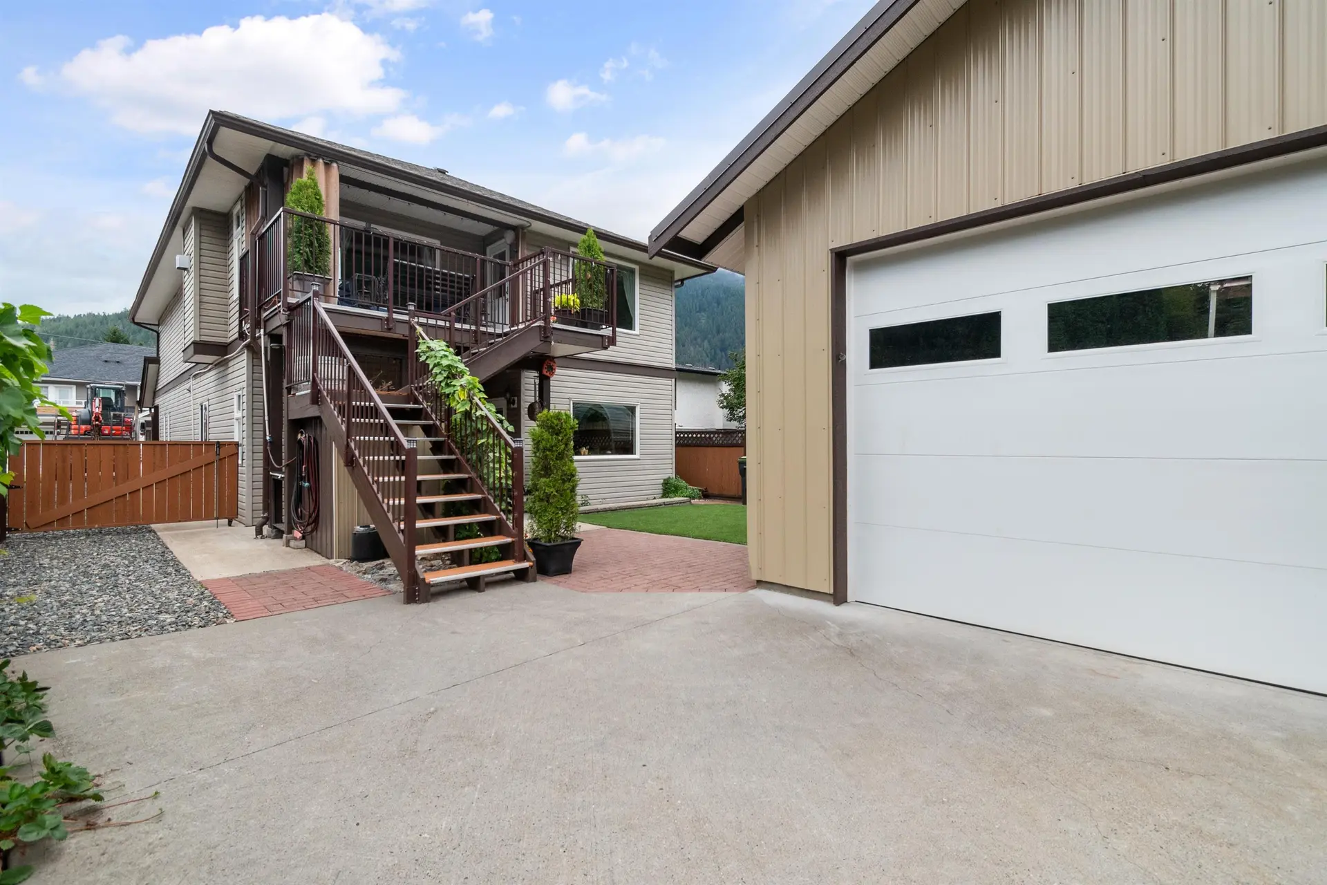 Property at 66022 Park Avenue, Hope, BC