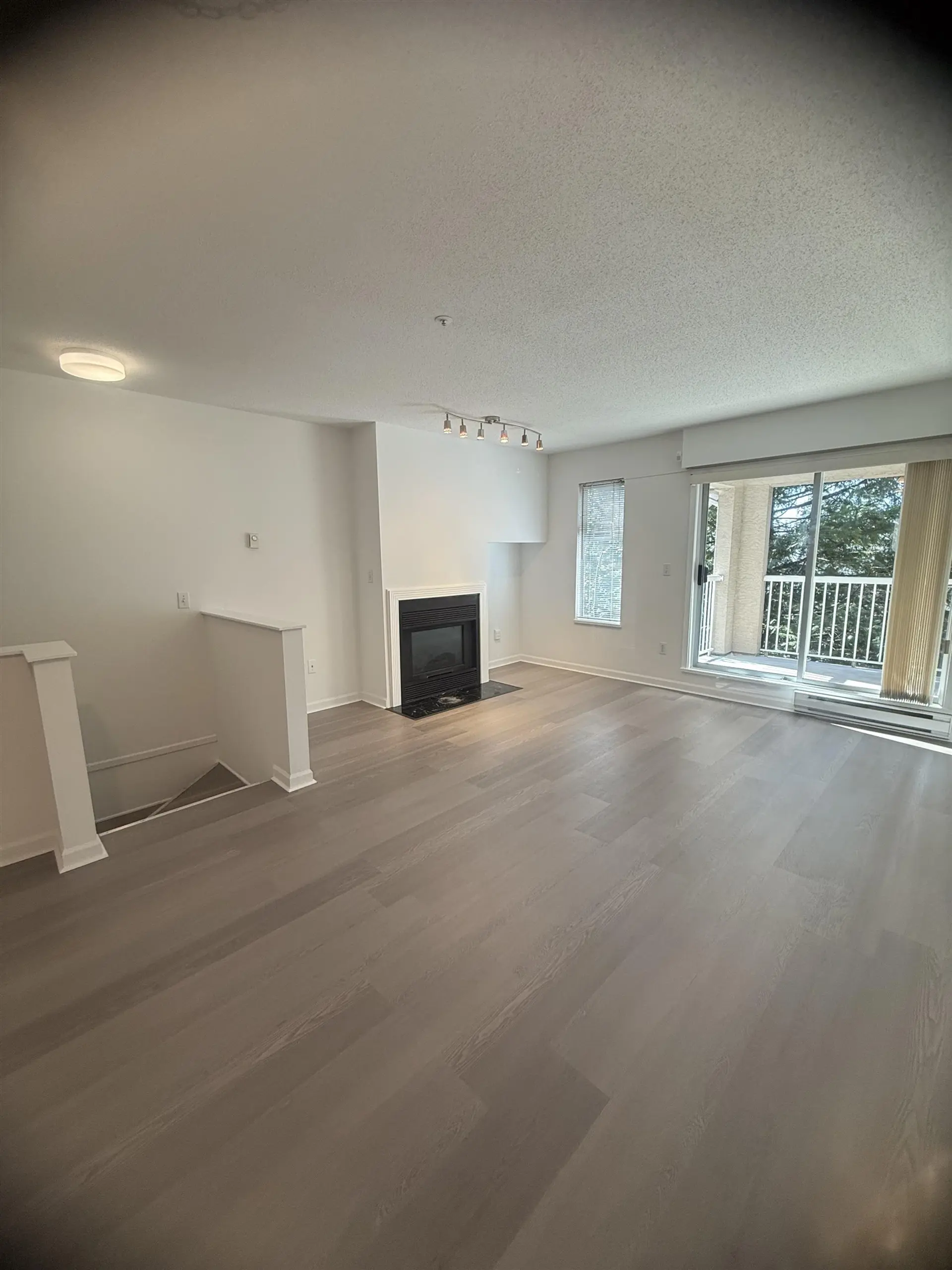 Property at #202 3683 WELLINGTON AVENUE, Vancouver, BC