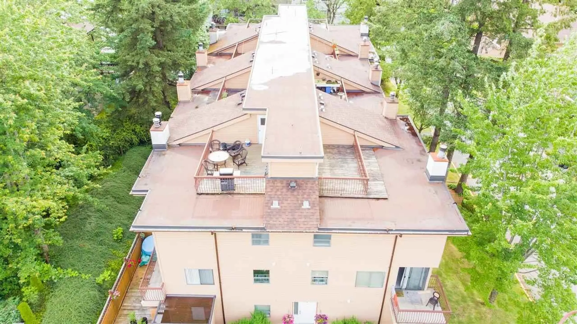 Property at #204 13316 71B AVENUE, Surrey, BC