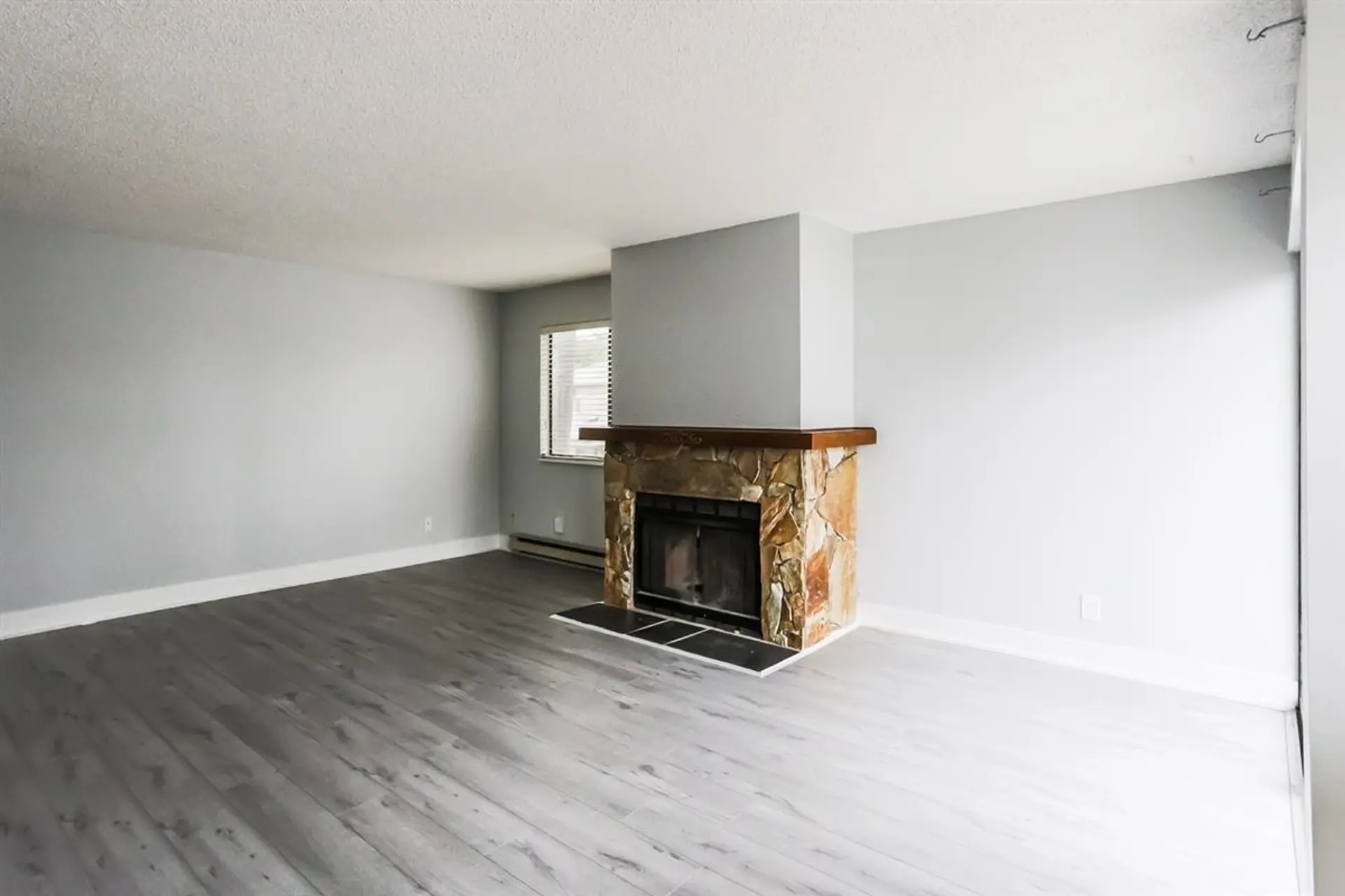 Property at #204 13316 71B AVENUE, Surrey, BC