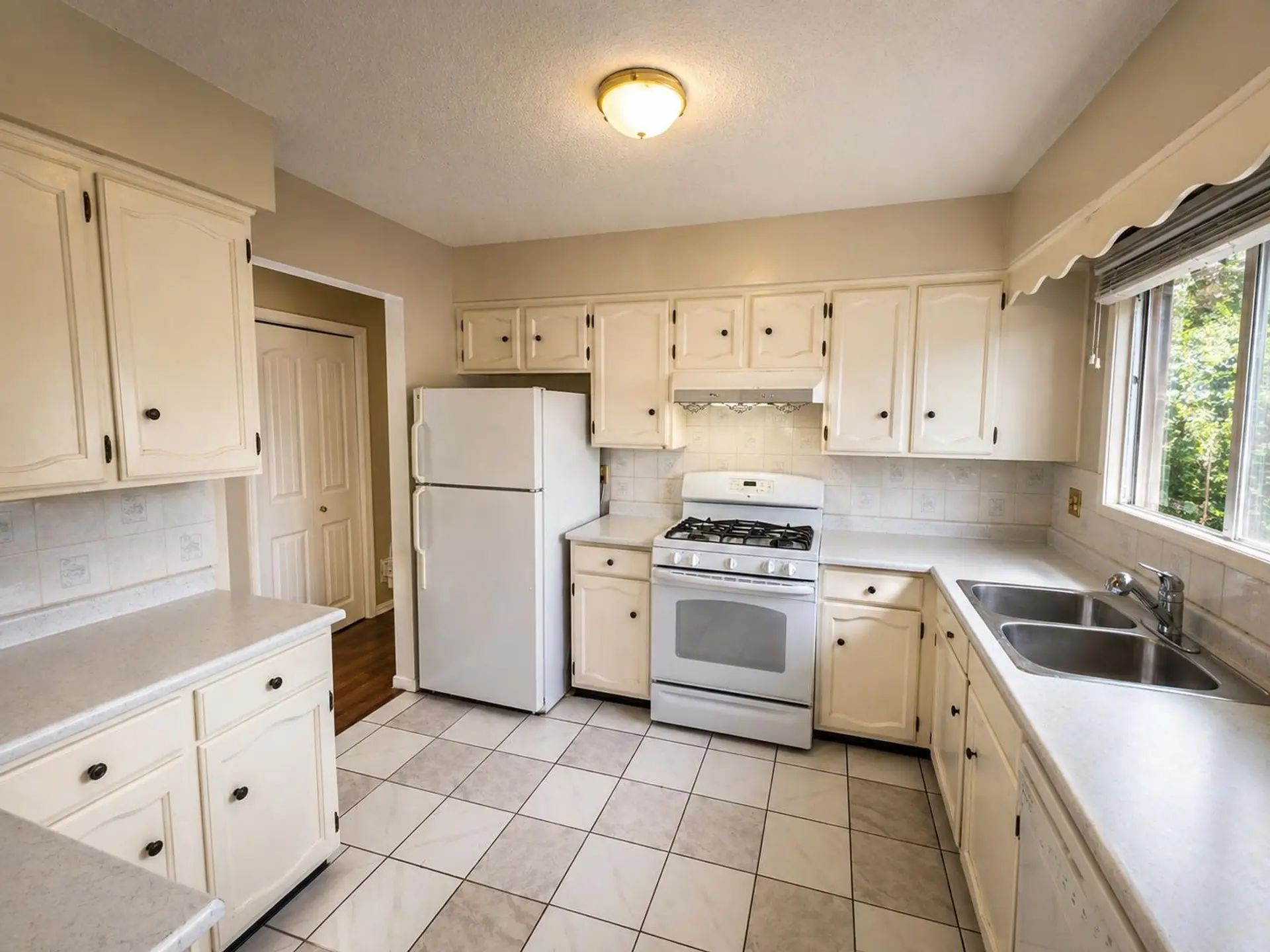 Property at 9629 Broadway, Chilliwack, BC