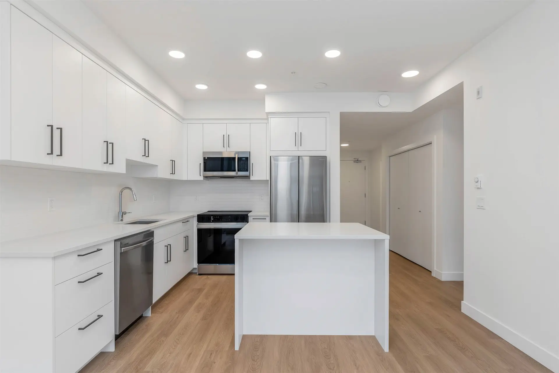 Property at #410 33816 SOUTH FRASER WAY, Abbotsford, BC