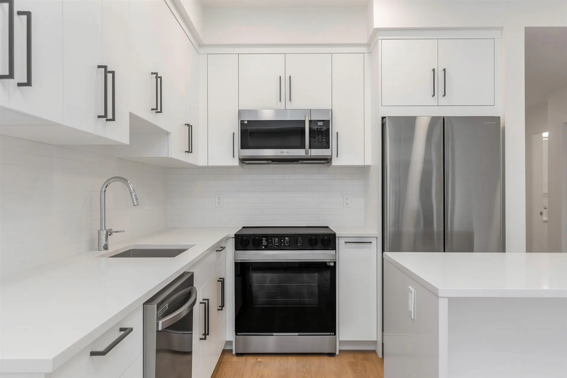 Property at #410 33816 SOUTH FRASER WAY, Abbotsford, BC