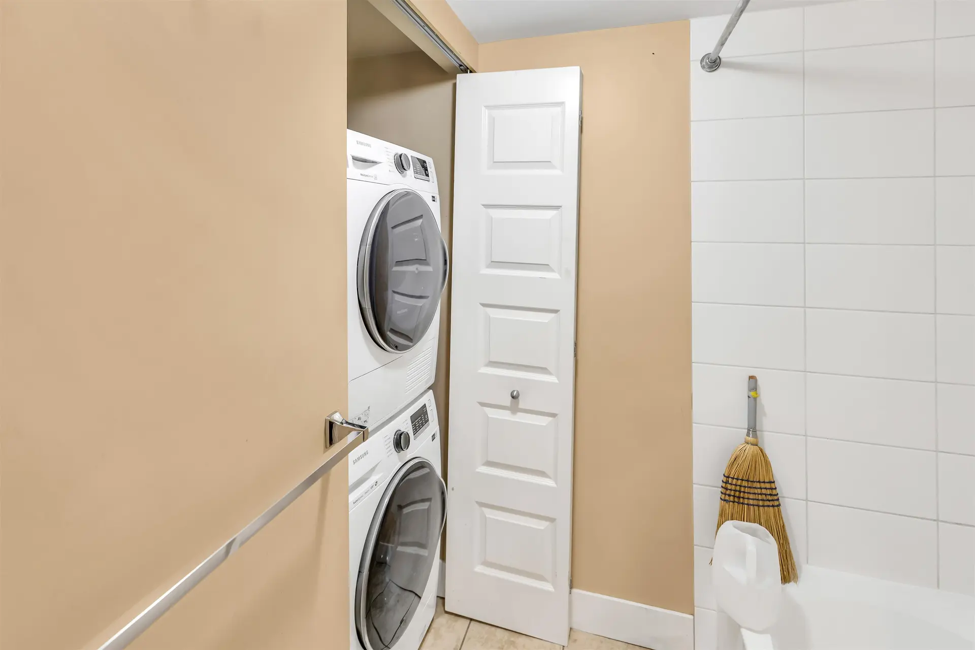 Property at #209 2515 PARK DRIVE, Abbotsford, BC