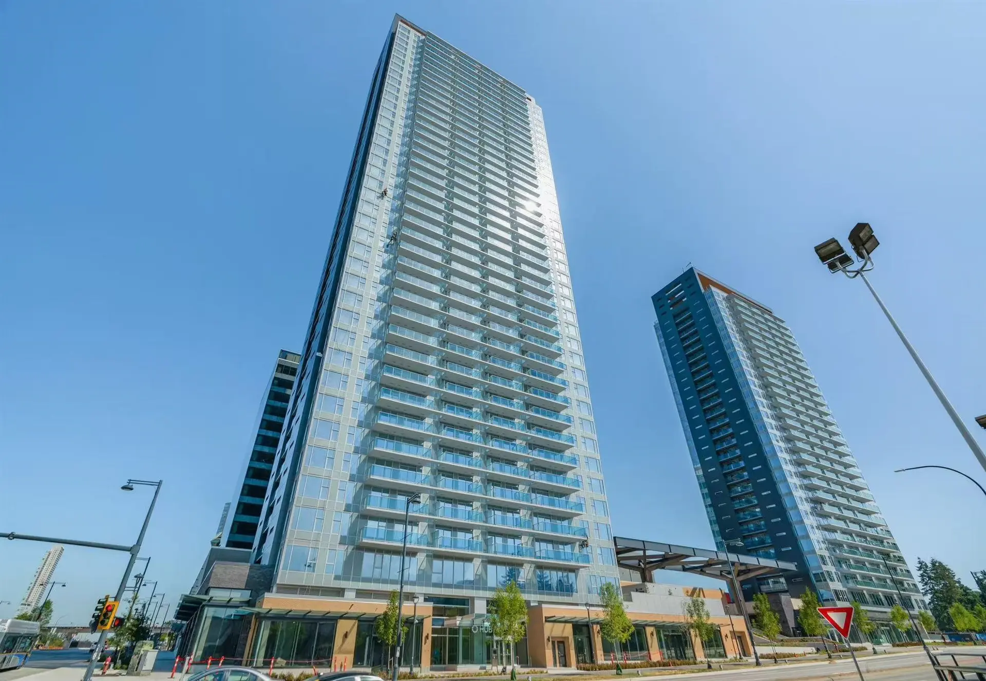 Property at #811 13615 FRASER HIGHWAY, Surrey, BC