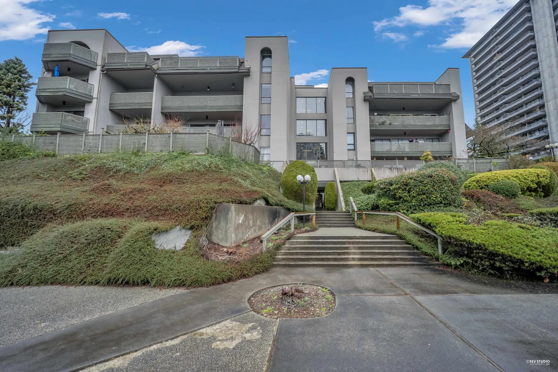 Property at #304 4941 LOUGHEED HIGHWAY, Burnaby, BC