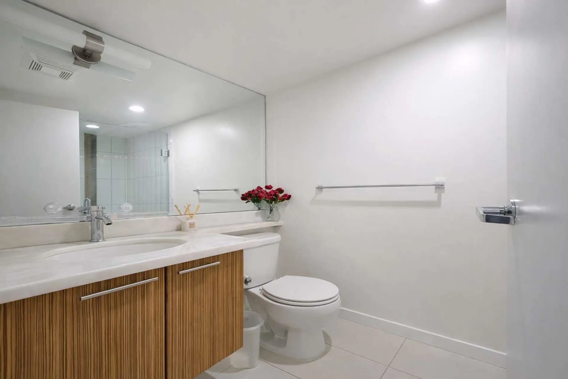 Property at #1207 7888 SABA ROAD, Richmond, BC