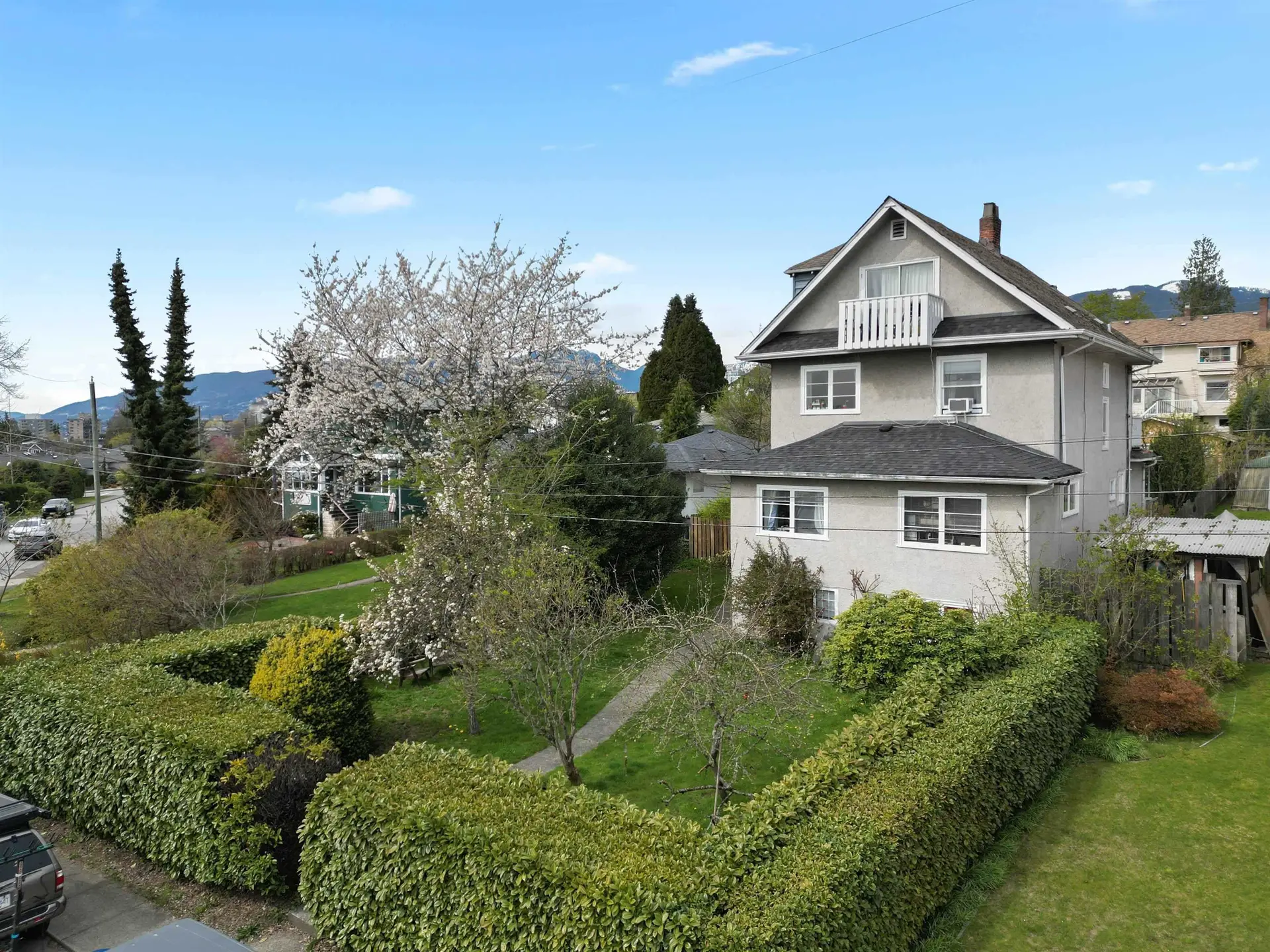Property at 444 E 6th Street, North Vancouver, BC