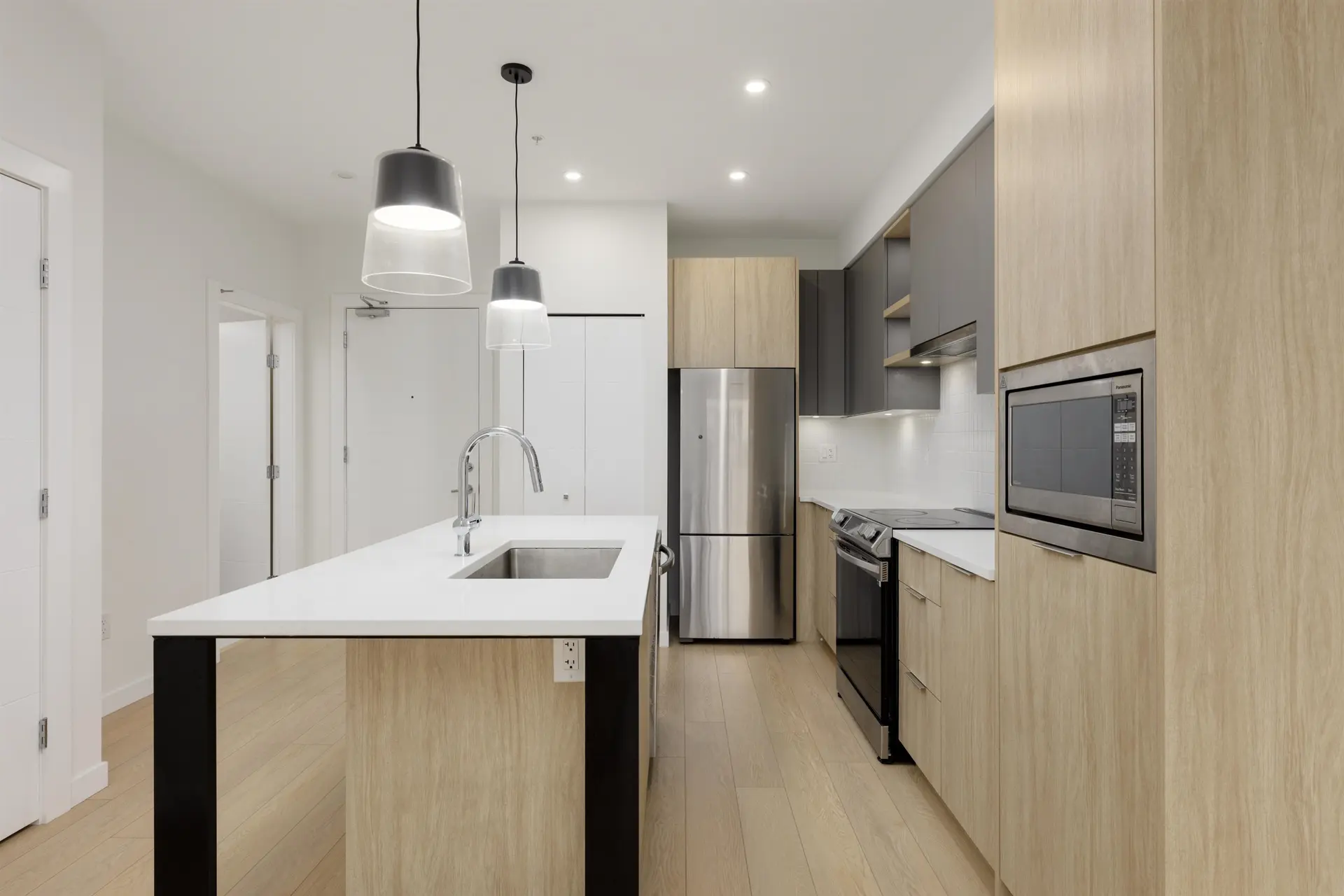 Property at #304 20695 EASTLEIGH CRESCENT, Langley, BC