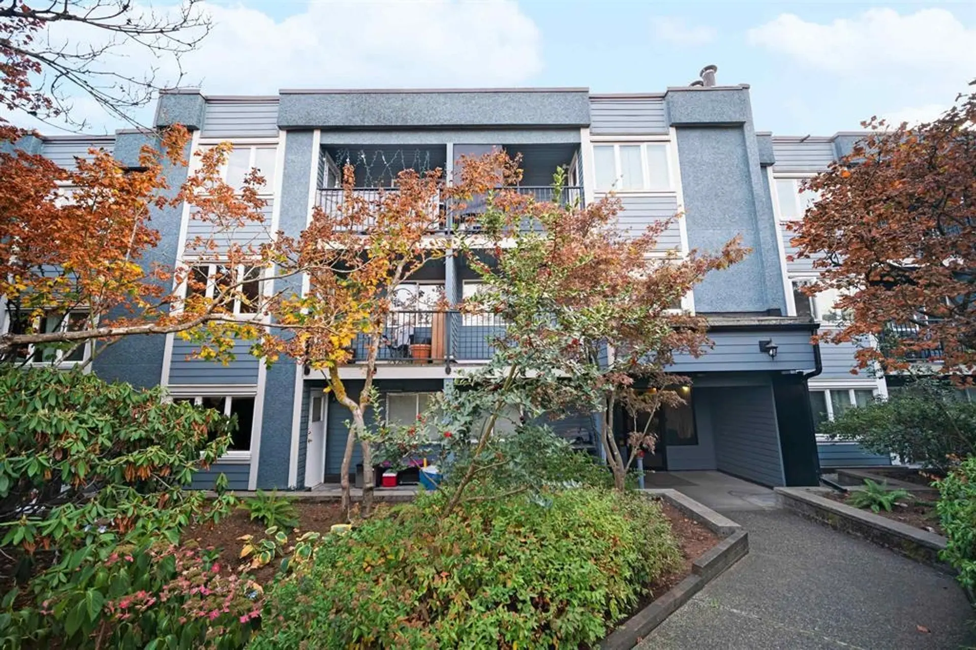 #210 1122 King Albert Avenue - Image 2