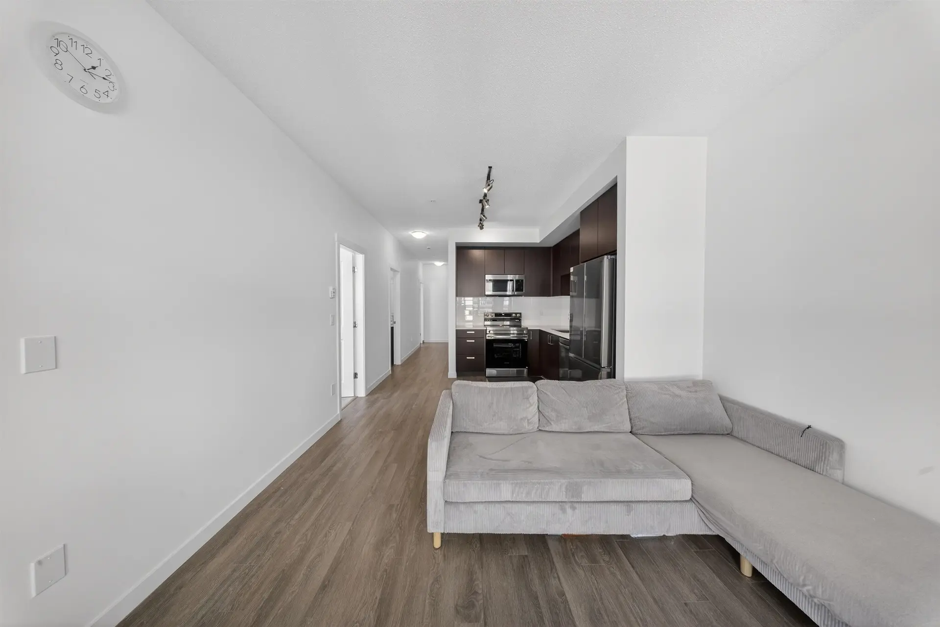 Property at #B3-407 15777 85 AVENUE, Surrey, BC