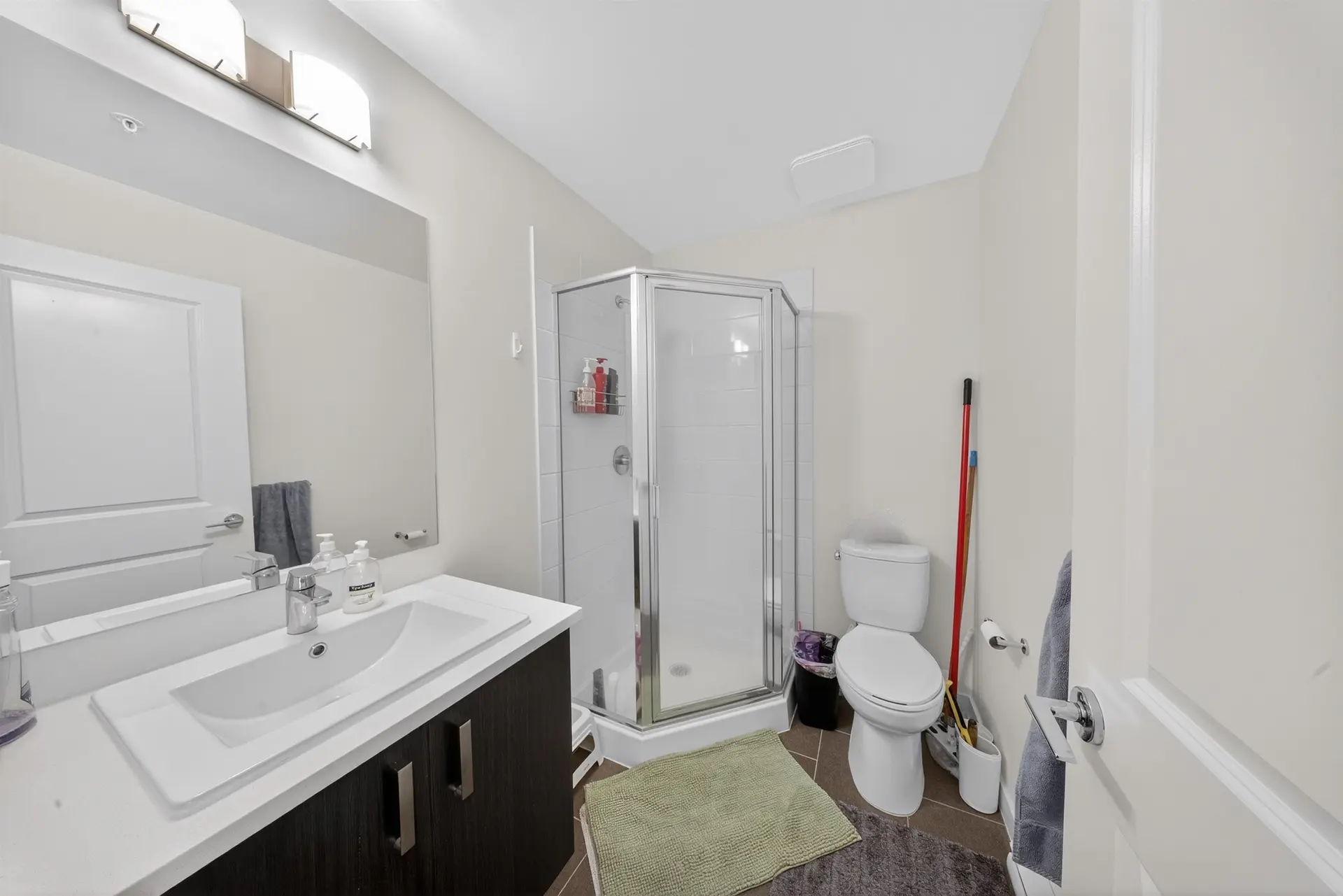 Property at #B3-407 15777 85 AVENUE, Surrey, BC