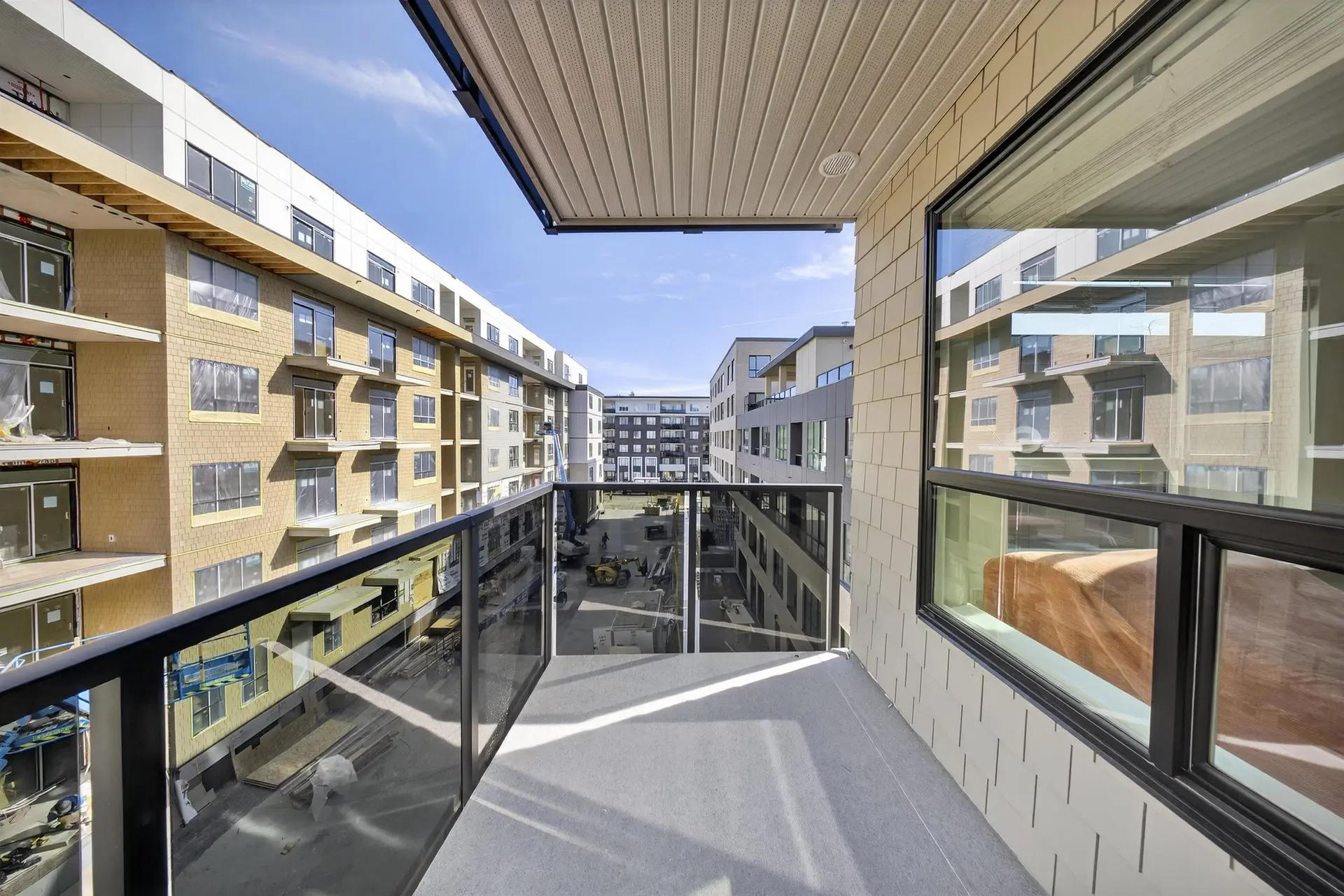 Property at #B3-407 15777 85 AVENUE, Surrey, BC