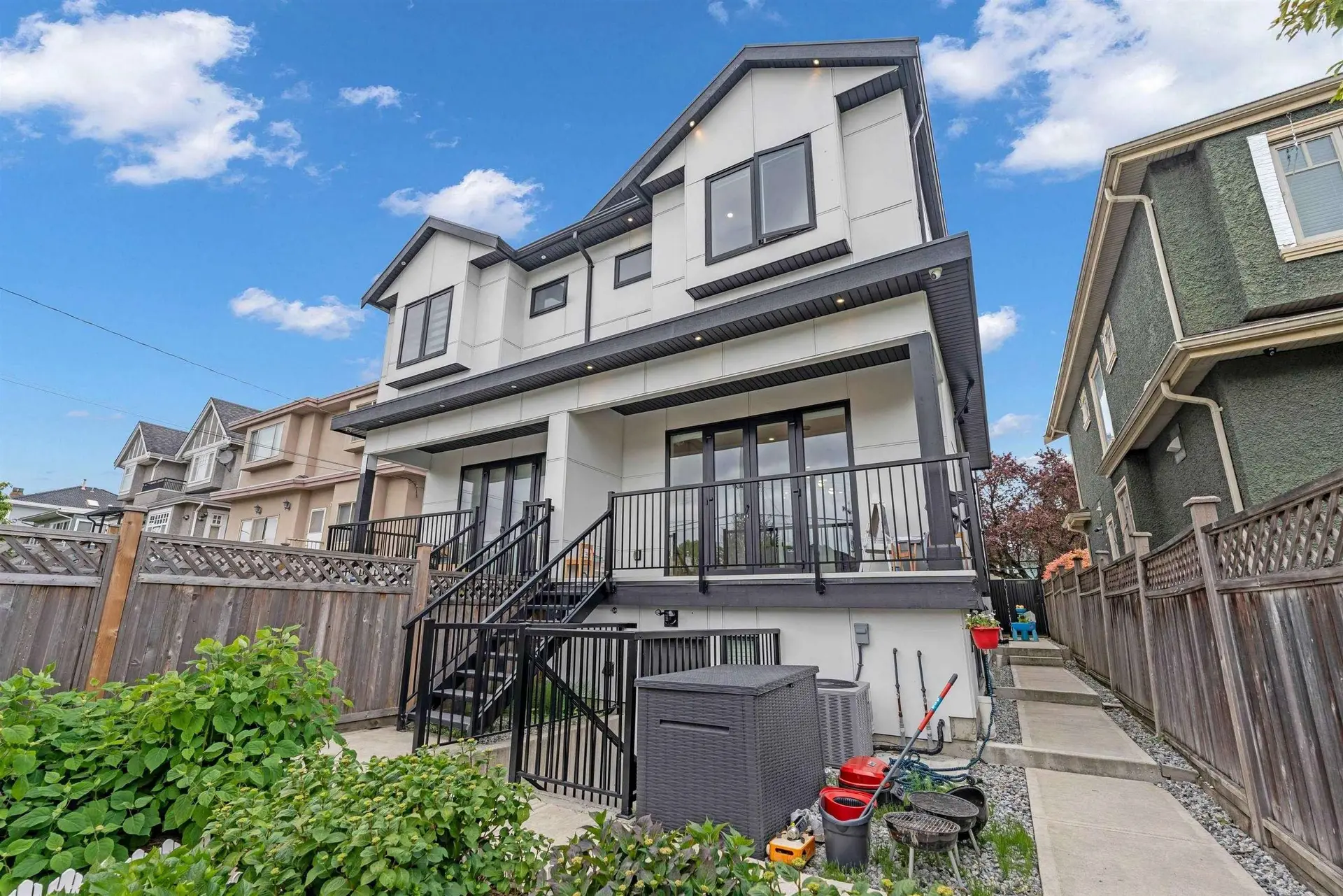 Property at #1 560 W 63RD AVENUE, Vancouver, BC