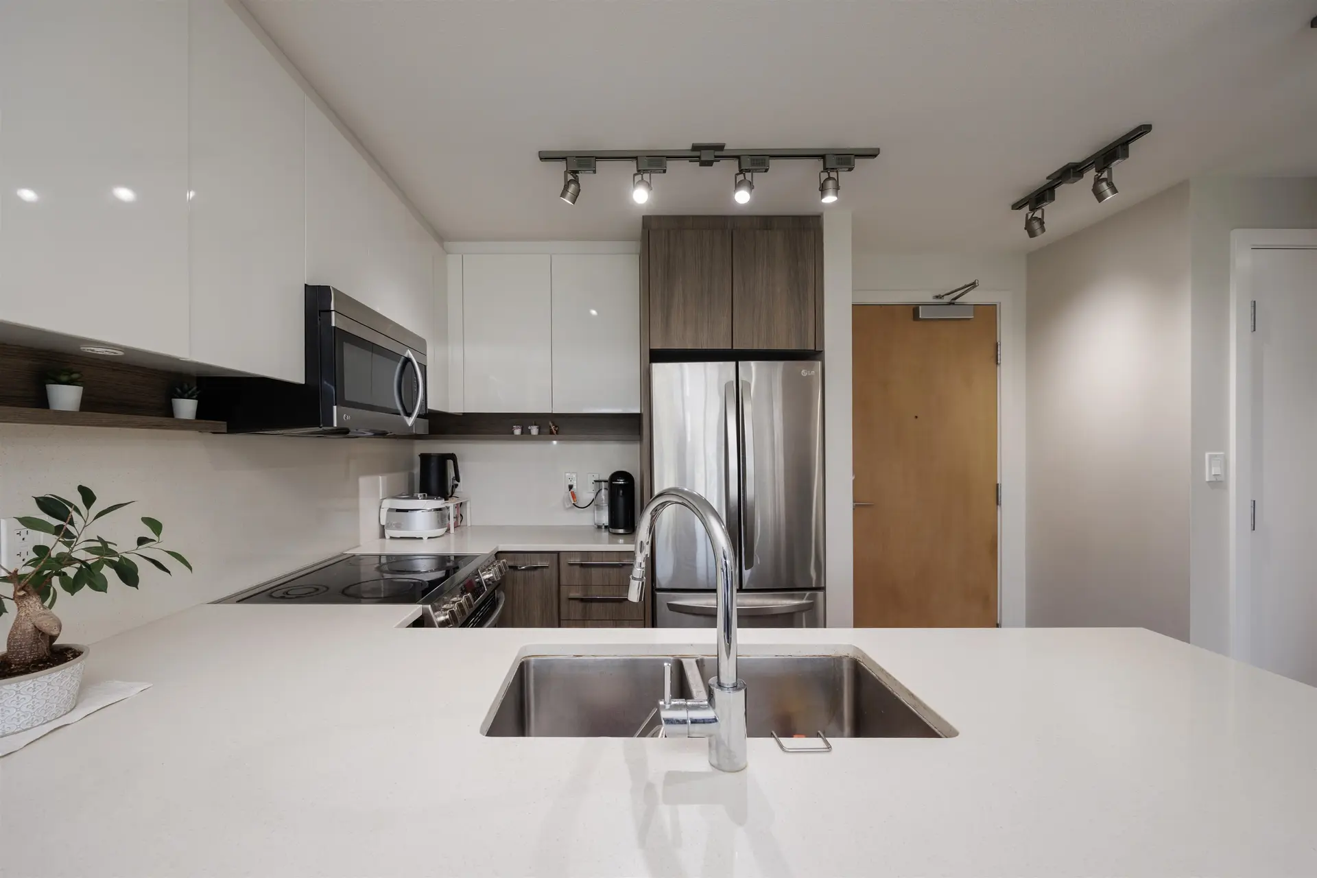 Property at #1006 958 RIDGEWAY AVENUE, Coquitlam, BC