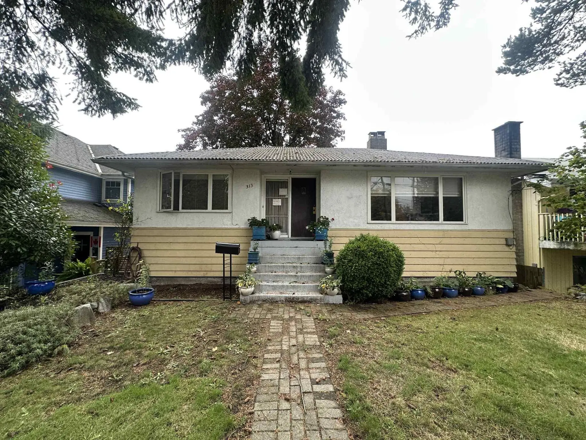 Property at 313 E 13TH STREET, North Vancouver, BC