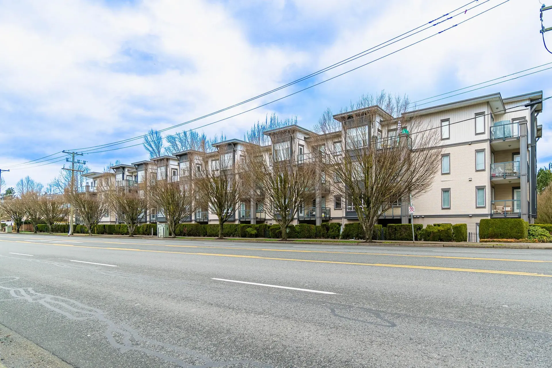Property at #303 2943 Nelson Place, Abbotsford, BC
