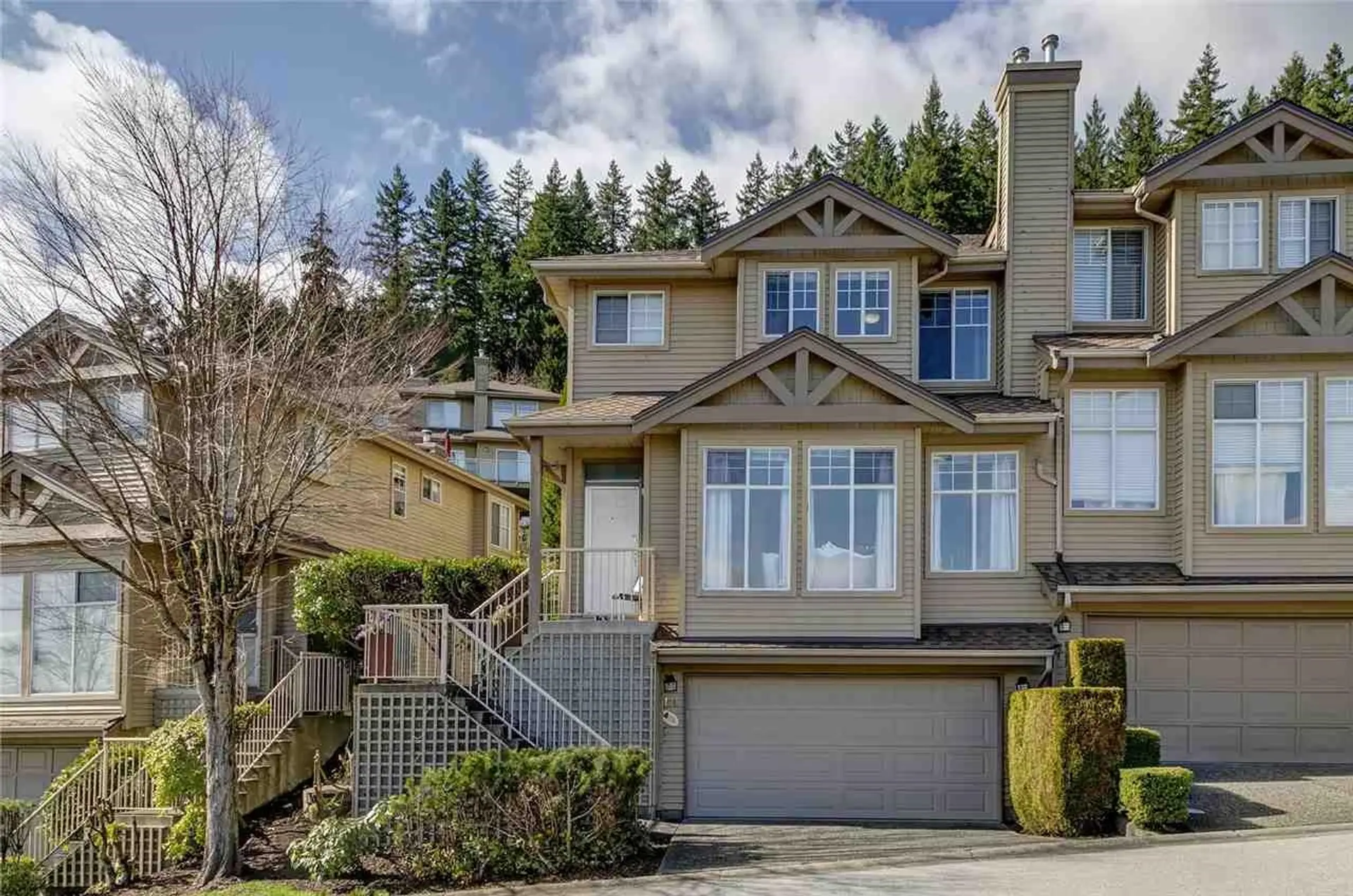 #124 2979 Panorama Drive - Image 12
