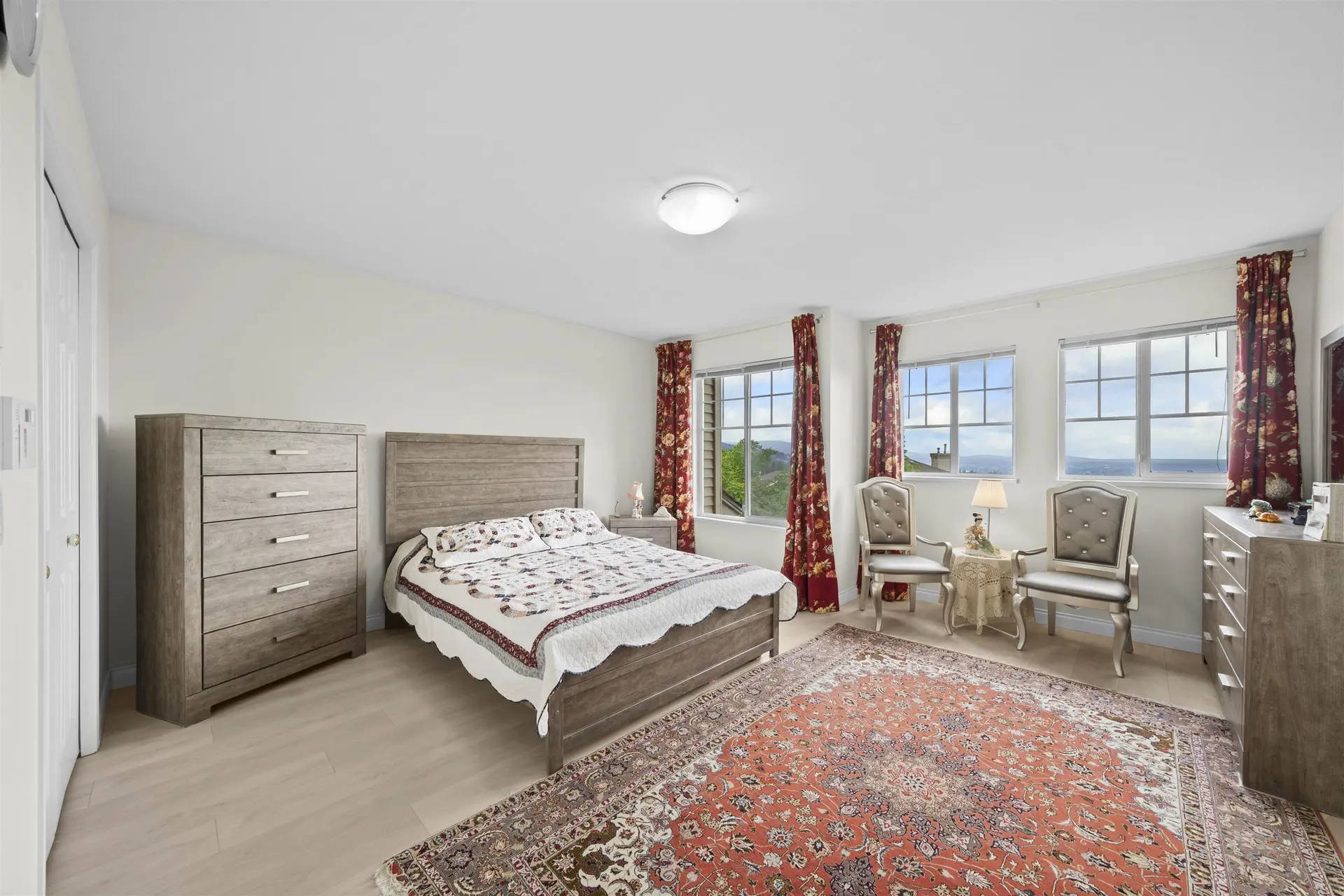#124 2979 Panorama Drive - Image 7