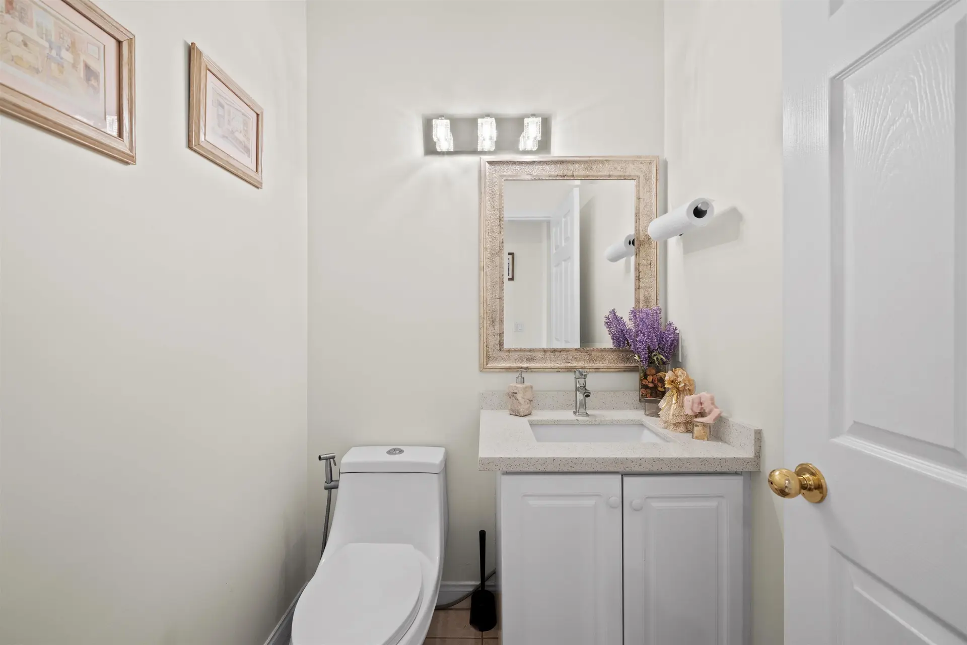 #124 2979 Panorama Drive - Image 3