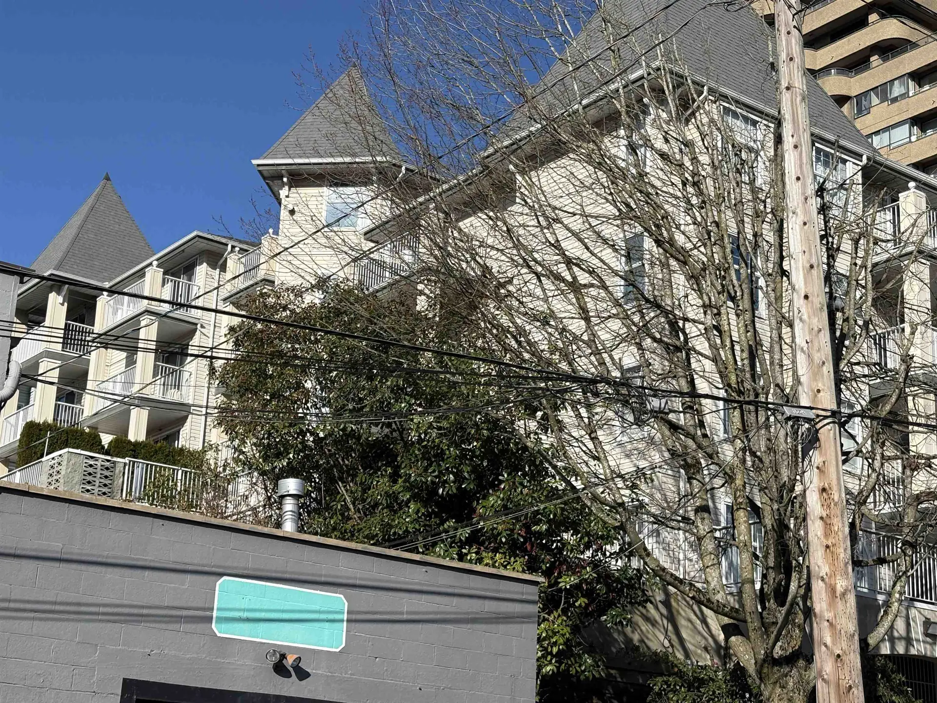 Property at #305 1035 AUCKLAND STREET, New Westminster, BC