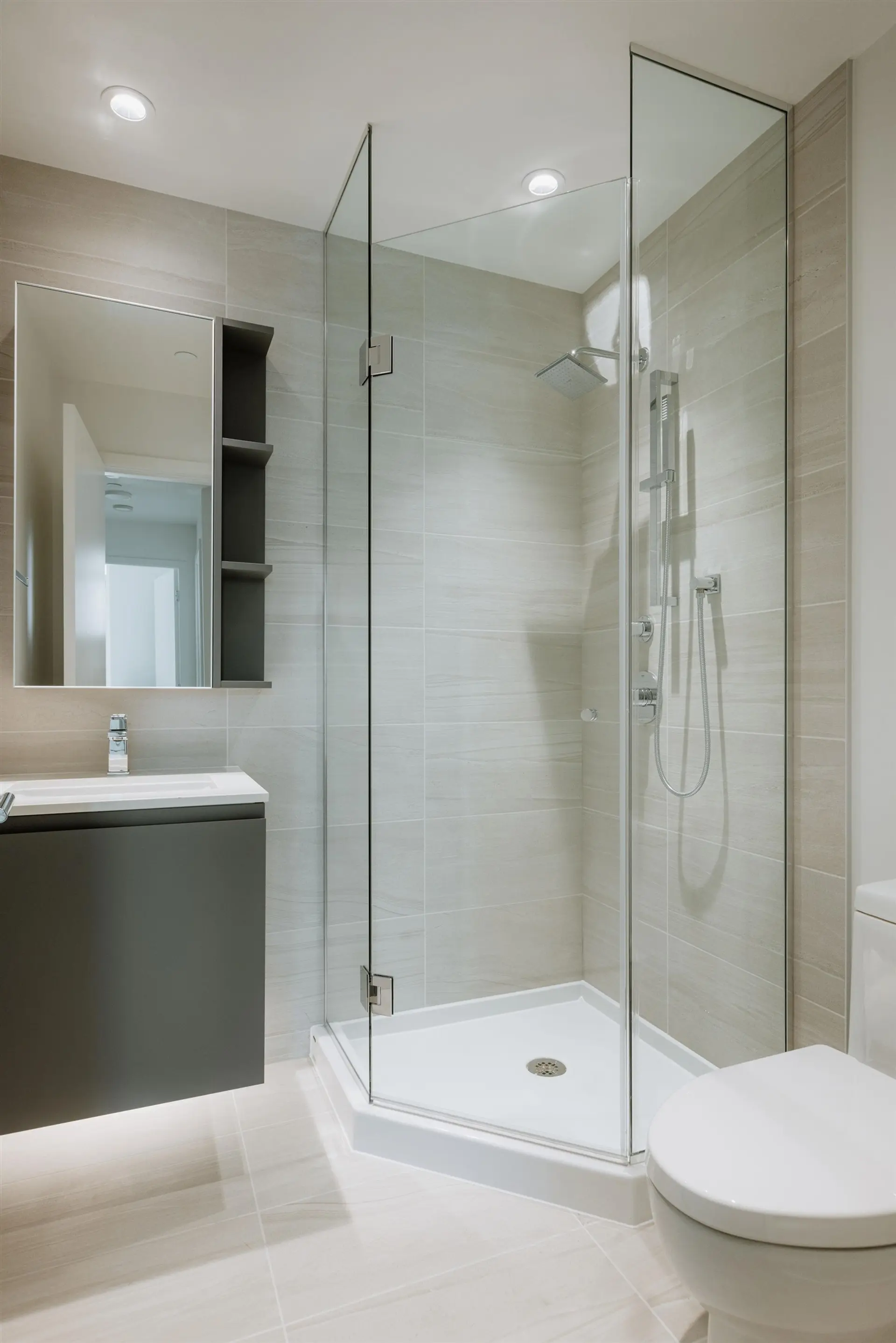 Property at #833 6300 MINORU BOULEVARD, Richmond, BC