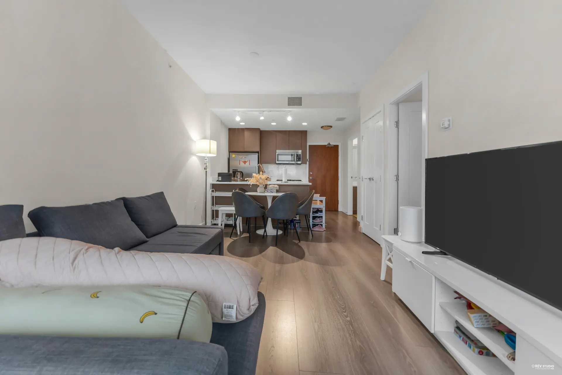 Property at #808 3333 Sexsmith Road, Richmond, BC