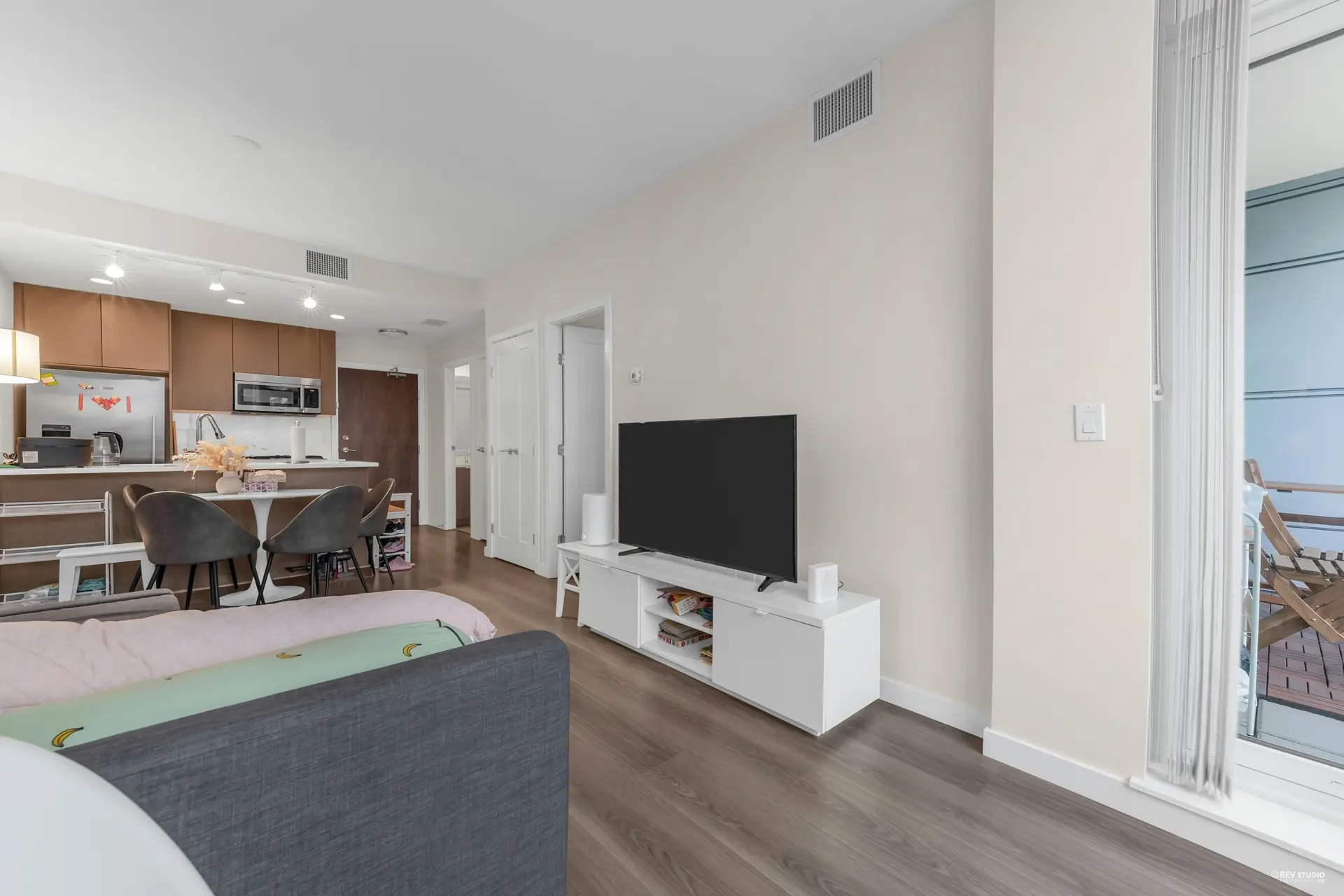 Property at #808 3333 Sexsmith Road, Richmond, BC