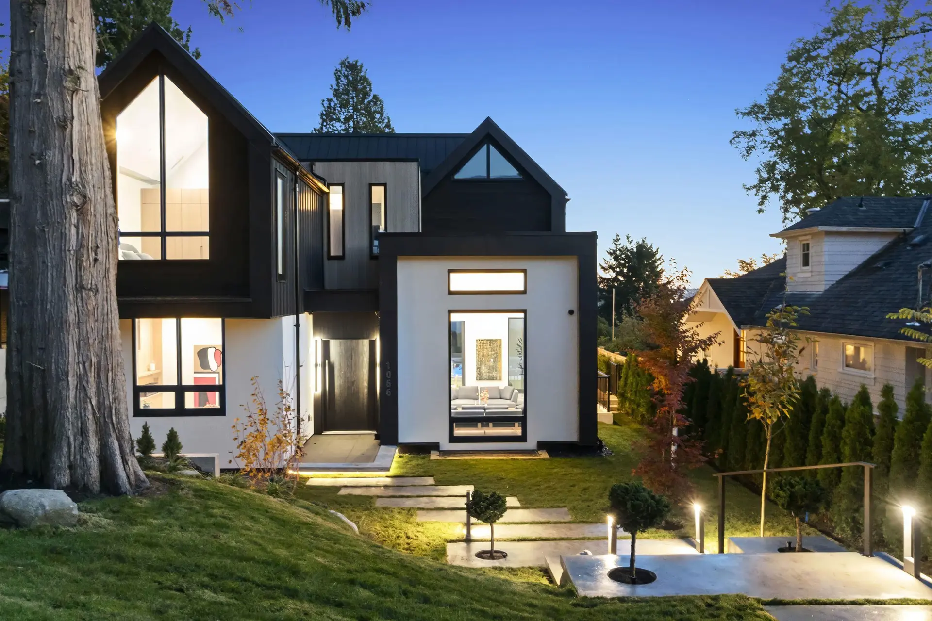 Property at 1066 Fulton Avenue, West Vancouver, BC