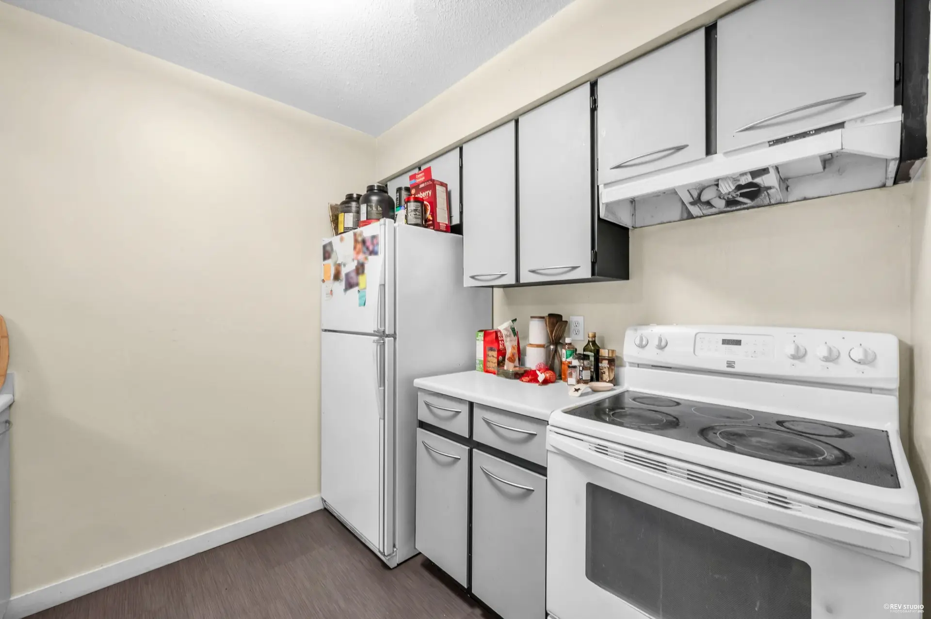 #208 1955 Woodway Place - Image 6