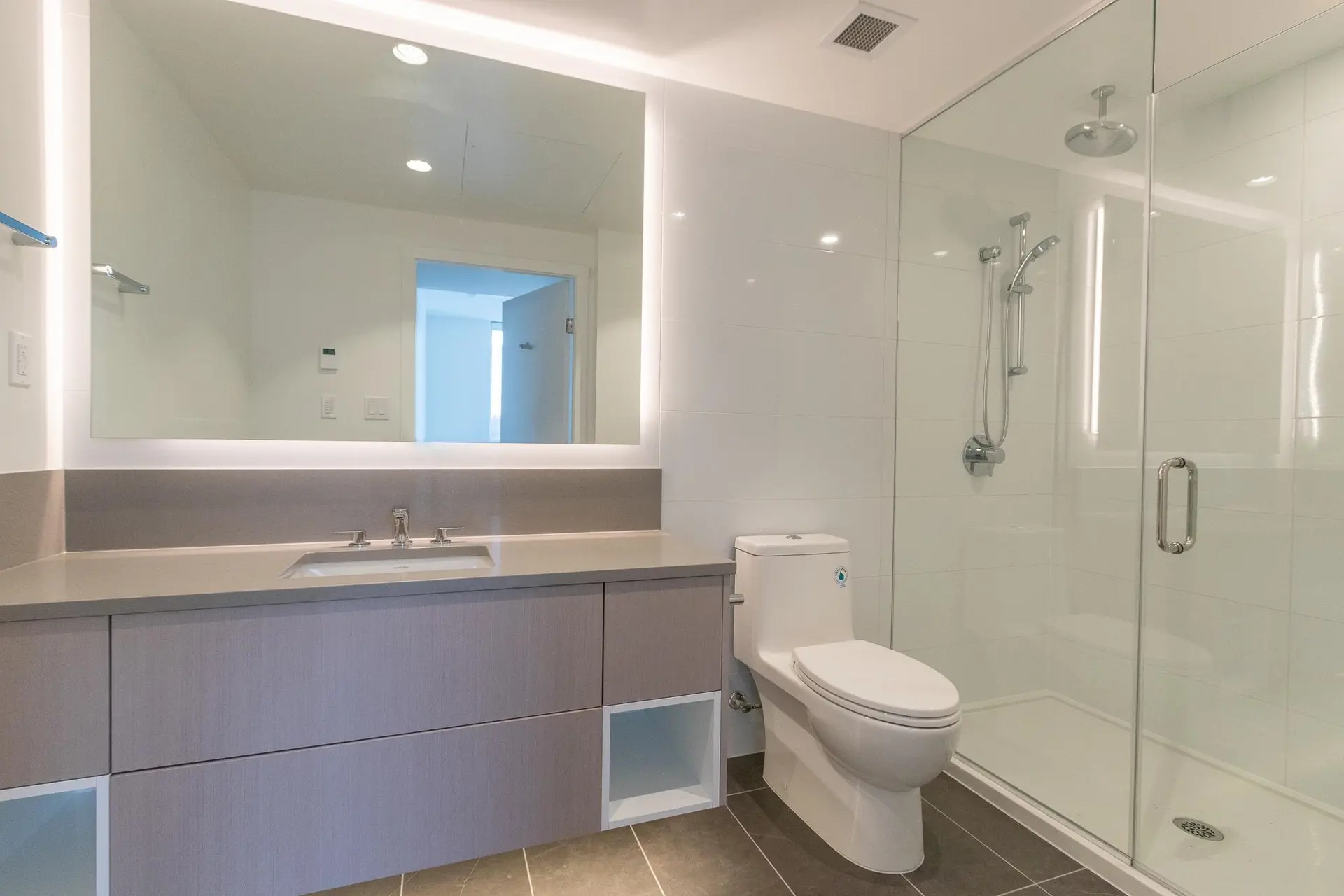 Property at #1701 1632 LIONS GATE LANE, North Vancouver, BC