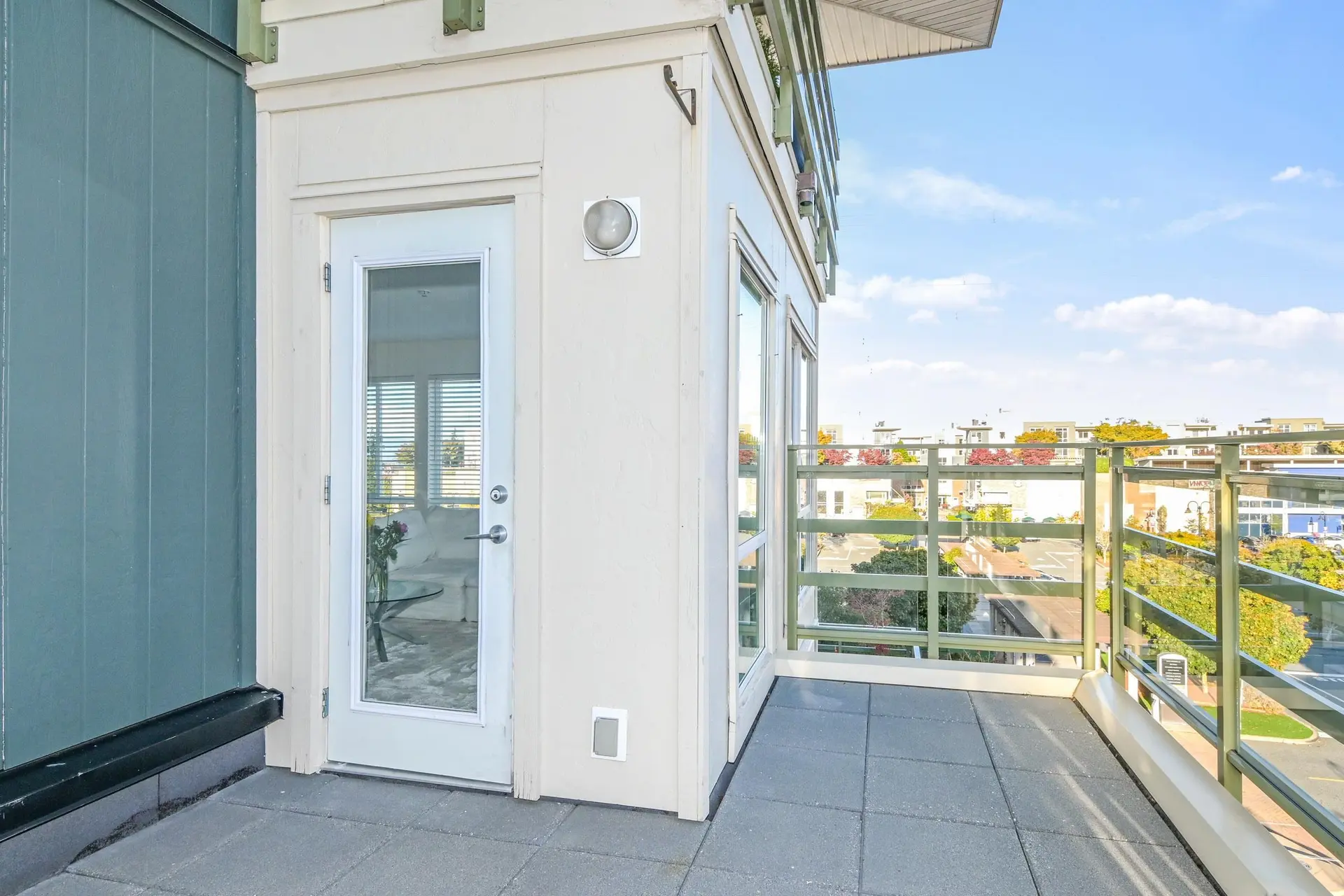 Property at #311 15775 CROYDON DRIVE, Surrey, BC