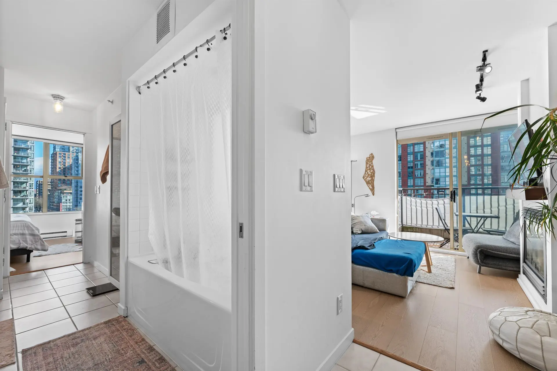 Property at #1206 969 RICHARDS STREET, Vancouver, BC