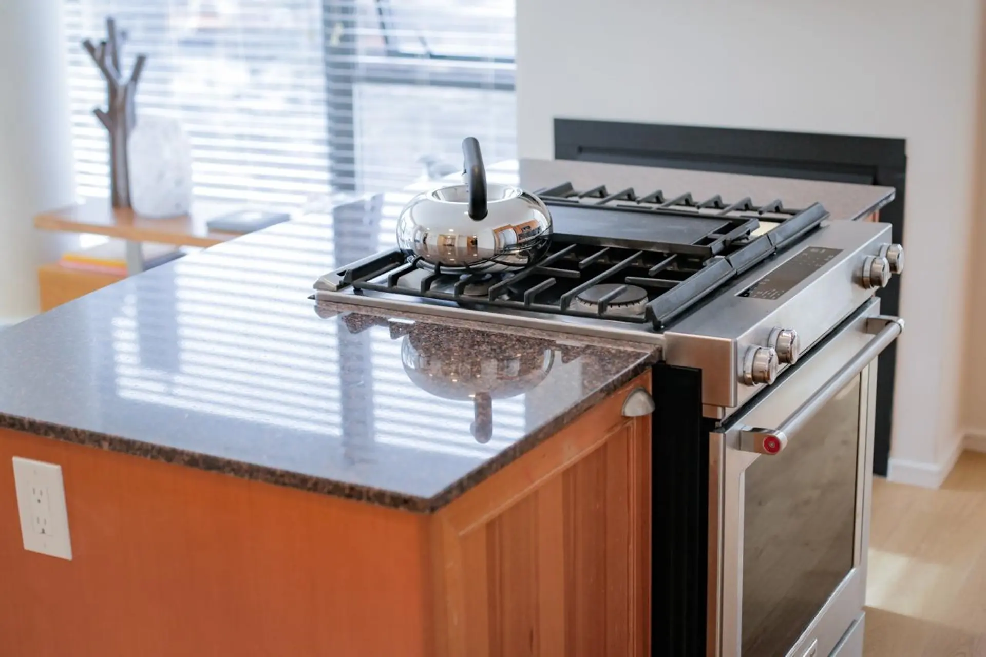 Property at #1001 1723 ALBERNI STREET, Vancouver, BC