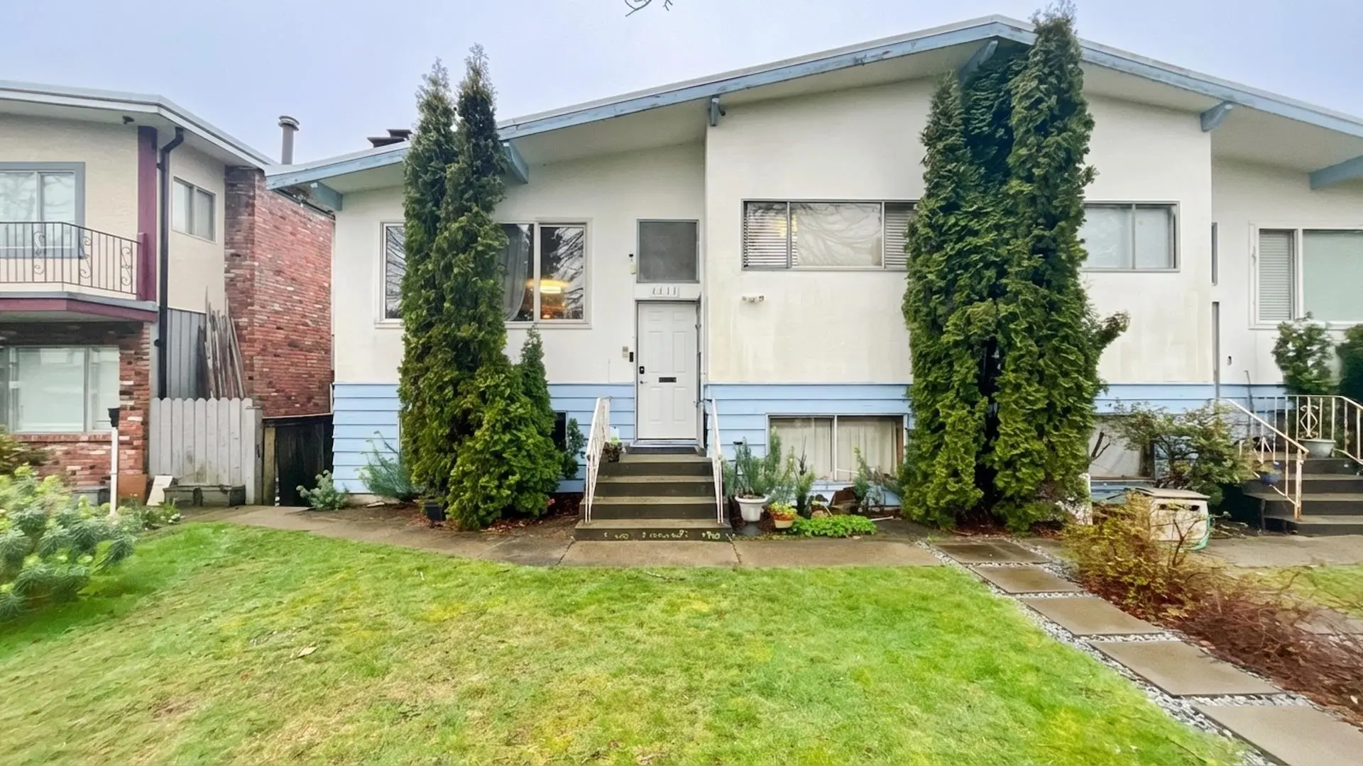 Property at 6609-6611 LAKEVIEW AVENUE, Burnaby, BC