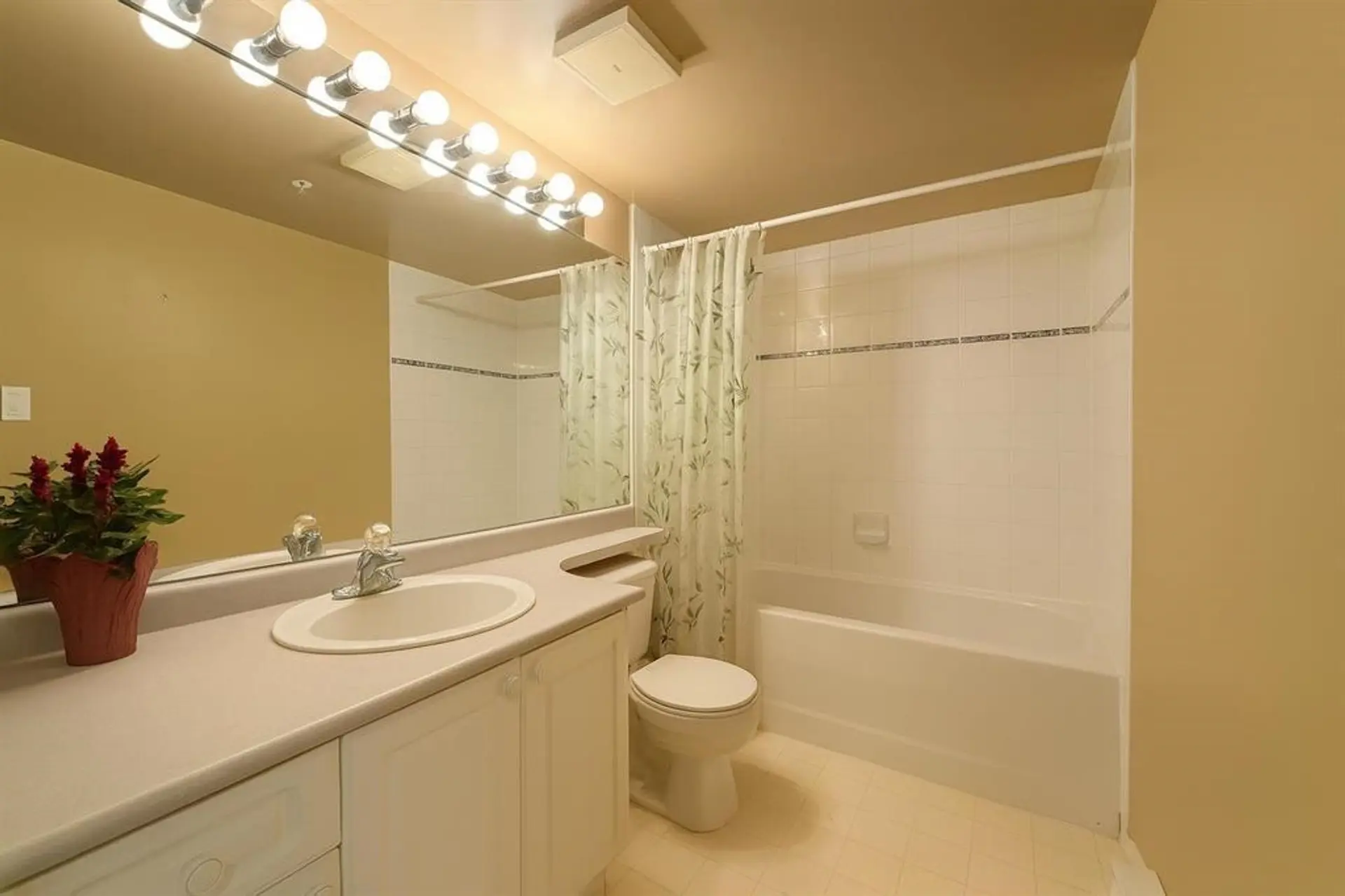 Property at #412 5880 DOVER CRESCENT, Richmond, BC