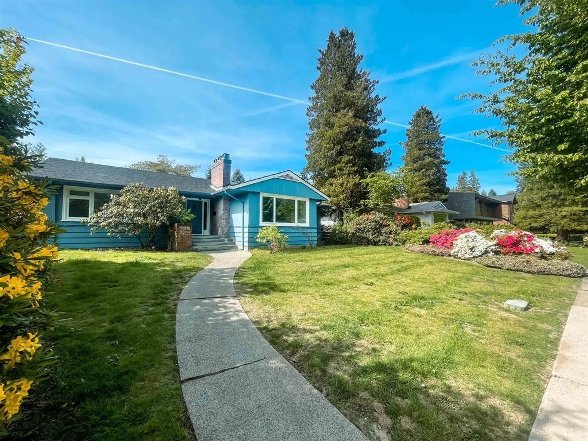 Property at 4922 QUEENSLAND ROAD, Vancouver, BC